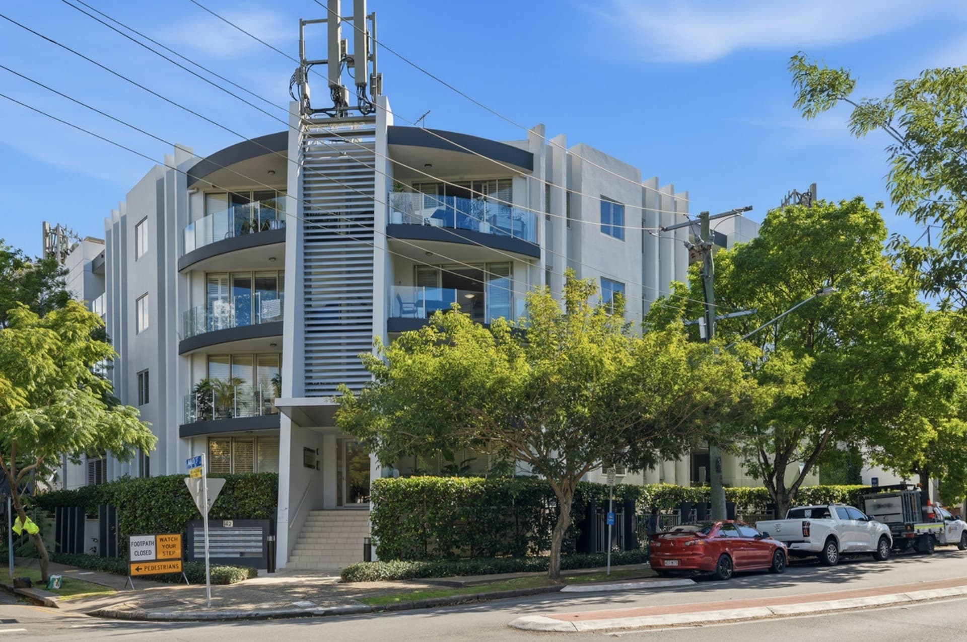 301/42 Newstead Terrace, Newstead, Newstead - Image 1