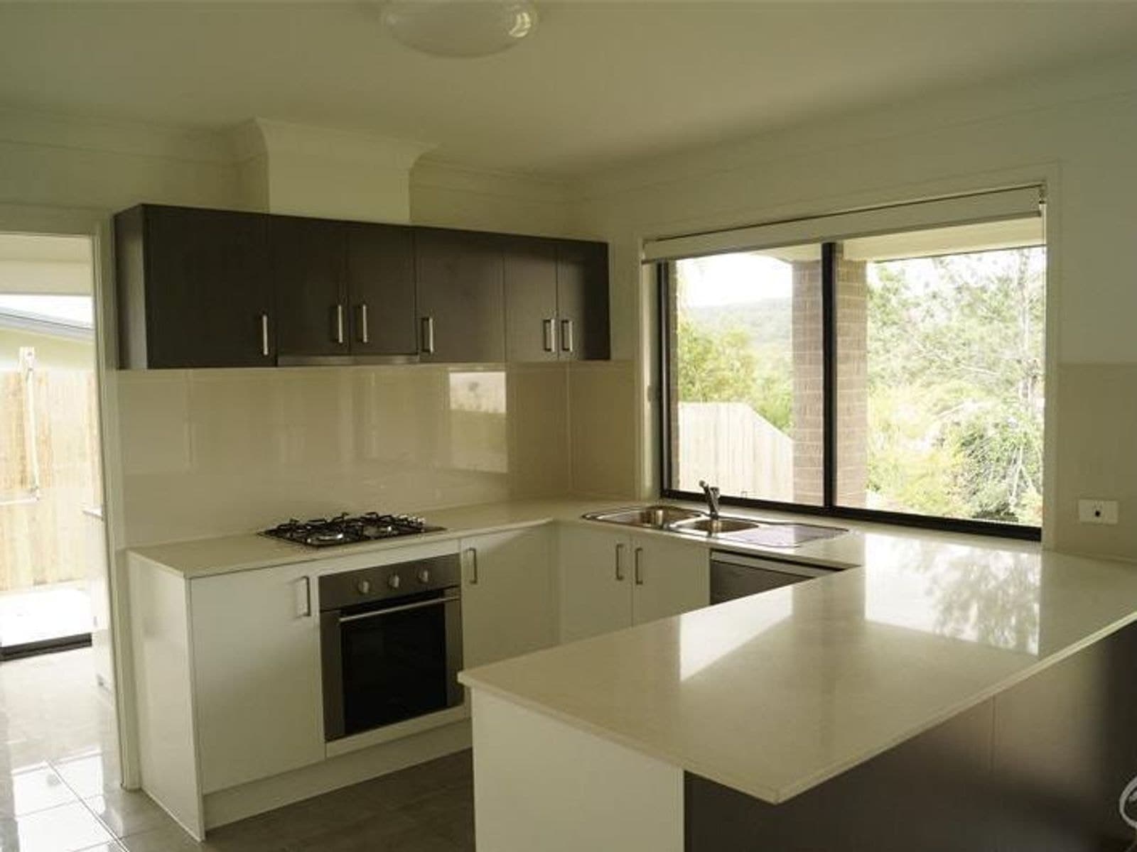 29 Jackson Street, Sarina QLD 4737, Sarina - Thumbnail 3