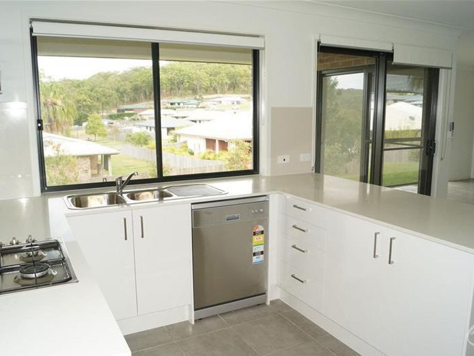 29 Jackson Street, Sarina QLD 4737, Sarina - Thumbnail 4