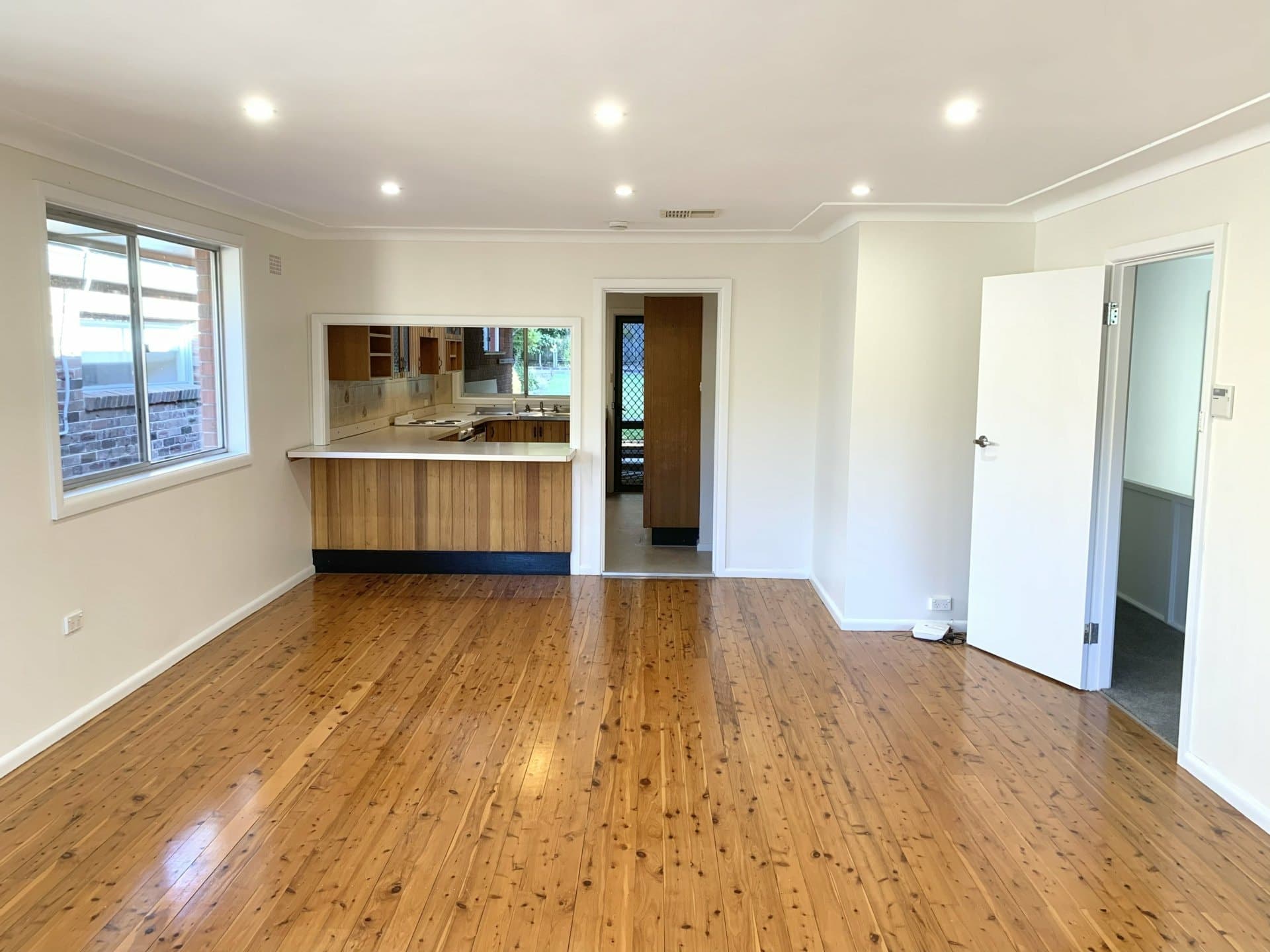 109 Gondola Road, North Narrabeen, North Narrabeen - Thumbnail 3