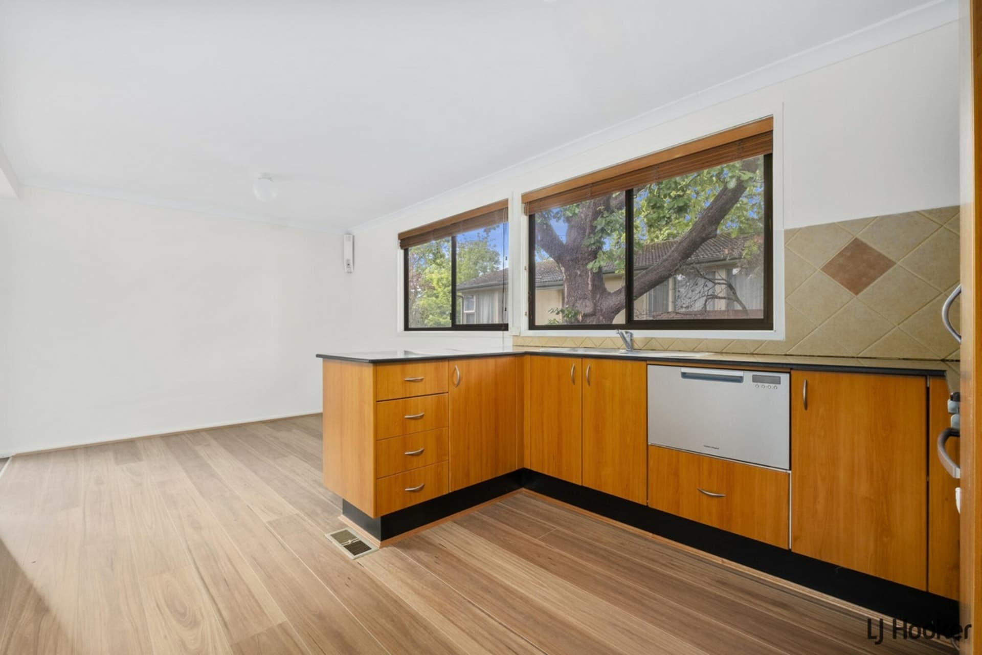 6 Cassinia Street, O'Connor, O'Connor - Thumbnail 4