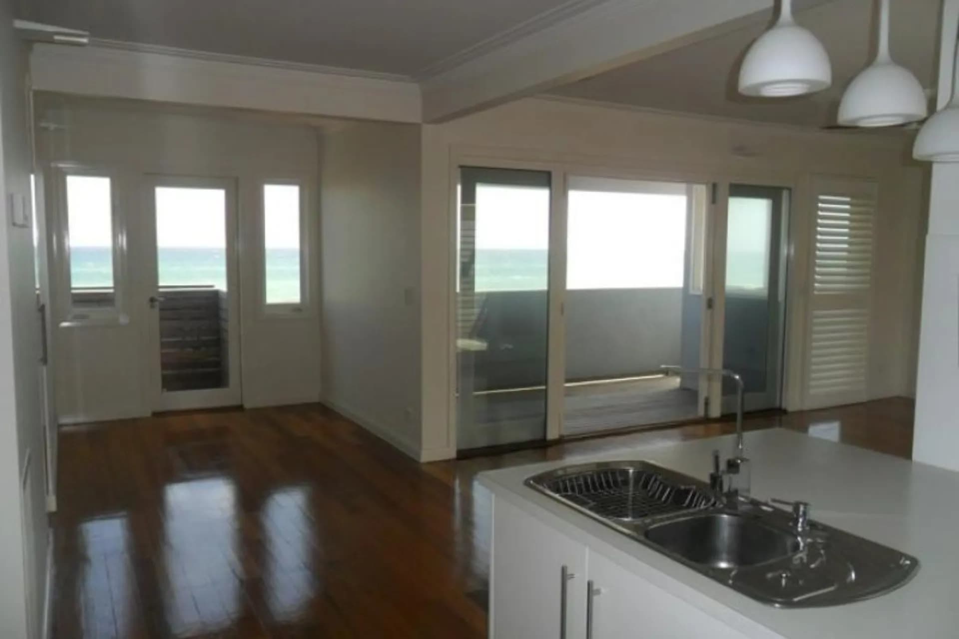 Unit 1/126 Nepean Highway, Aspendale, VIC, Aspendale - Thumbnail 2