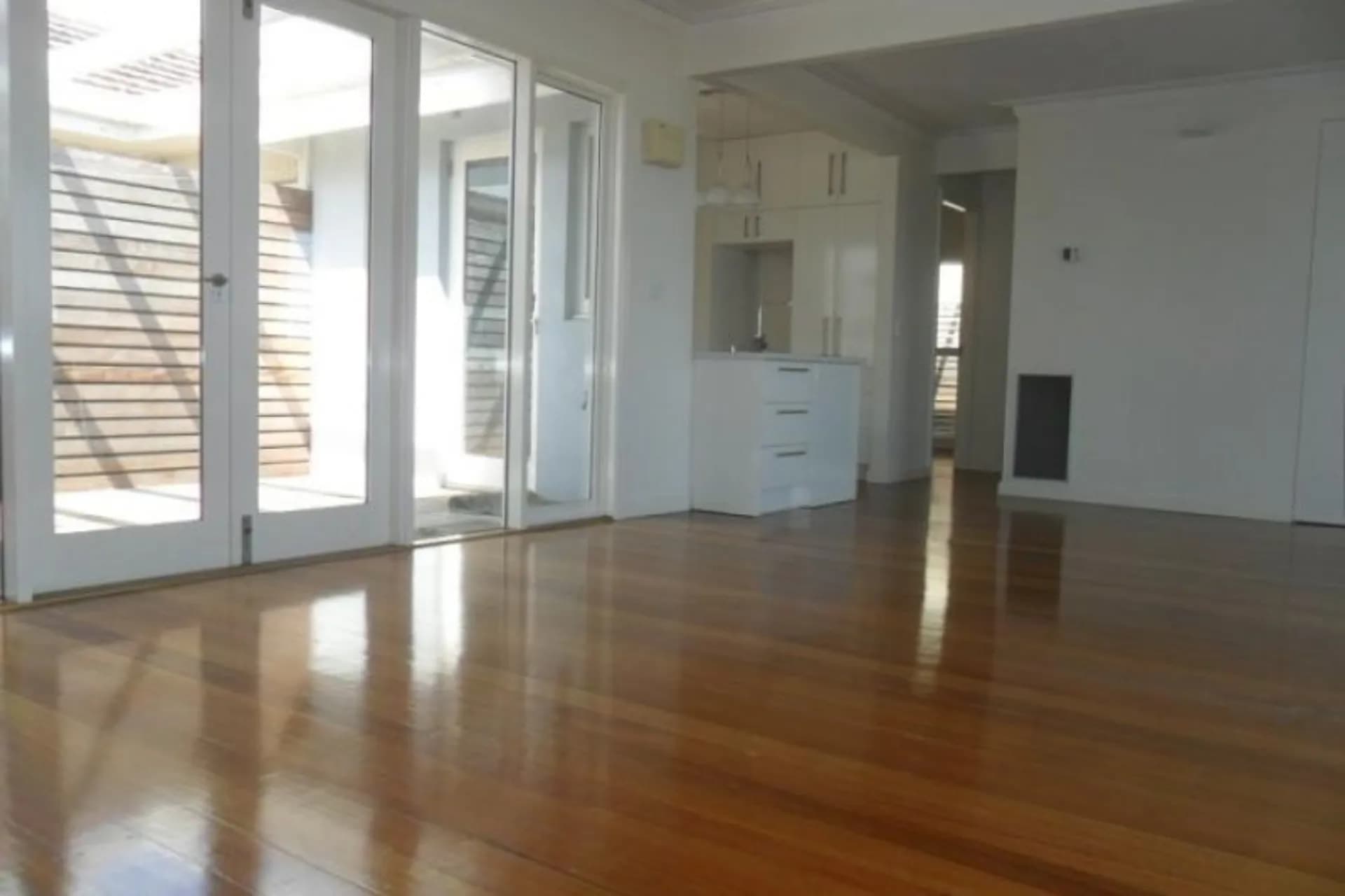 Unit 1/126 Nepean Highway, Aspendale, VIC, Aspendale - Thumbnail 3