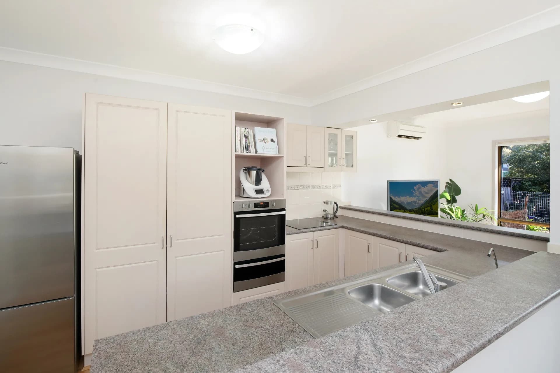 58 Singleton  Road, Point Clare, NSW, Point Clare - Thumbnail 3