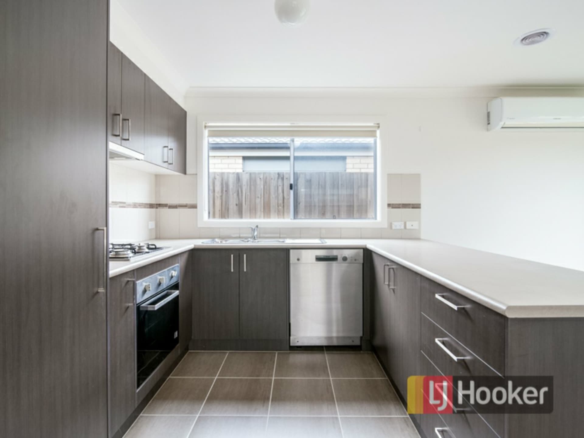 4/7 Melissa Way, Pakenham, Pakenham - Thumbnail 3