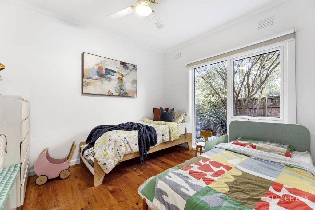 73 Blackburn Road, Blackburn - Thumbnail 6