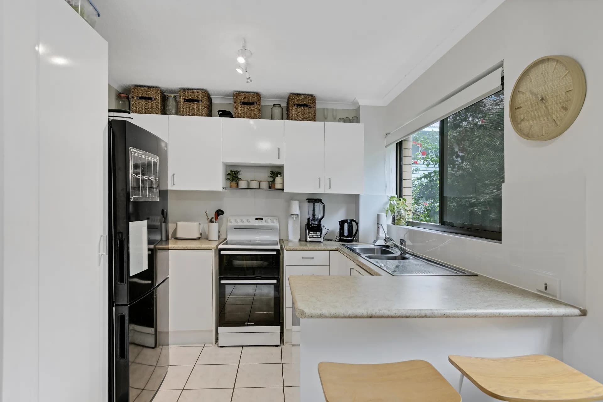 Unit 3/43 Lower Gay Terrace, Kings Beach, QLD, Kings Beach - Image 1