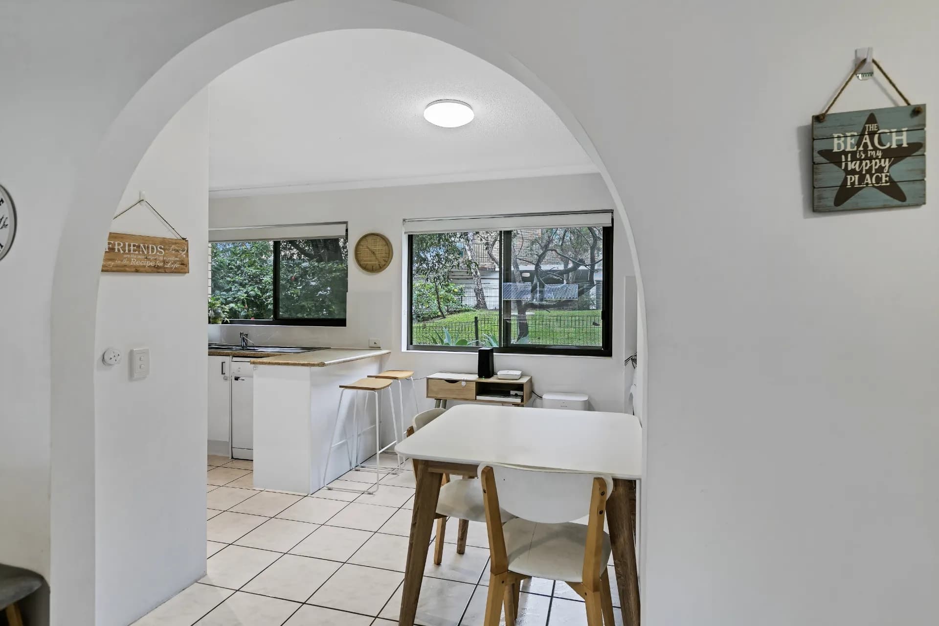 Unit 3/43 Lower Gay Terrace, Kings Beach, QLD, Kings Beach - Thumbnail 3
