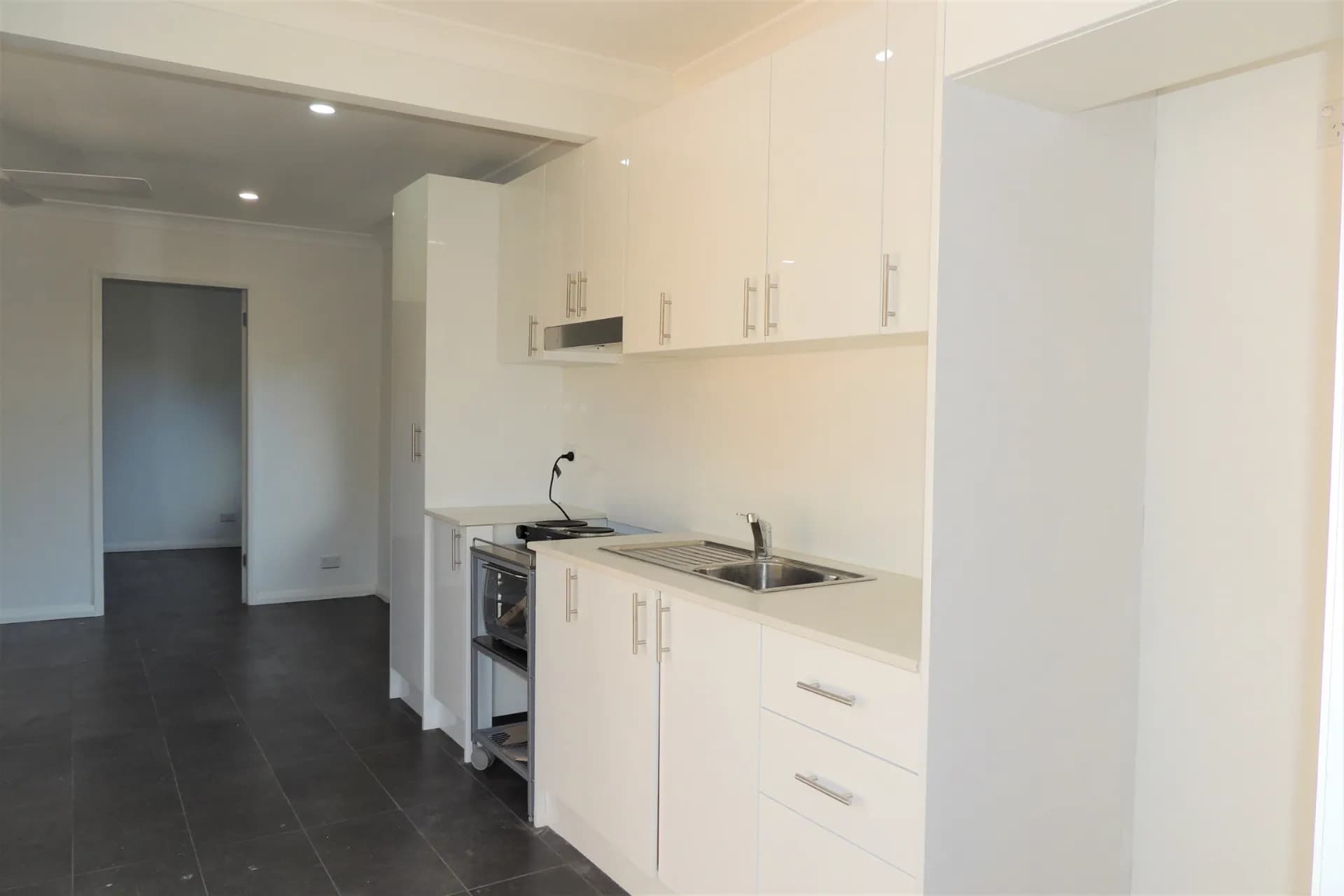 1-8A Hardwicke Street, Riverwood, NSW, Riverwood - Thumbnail 4