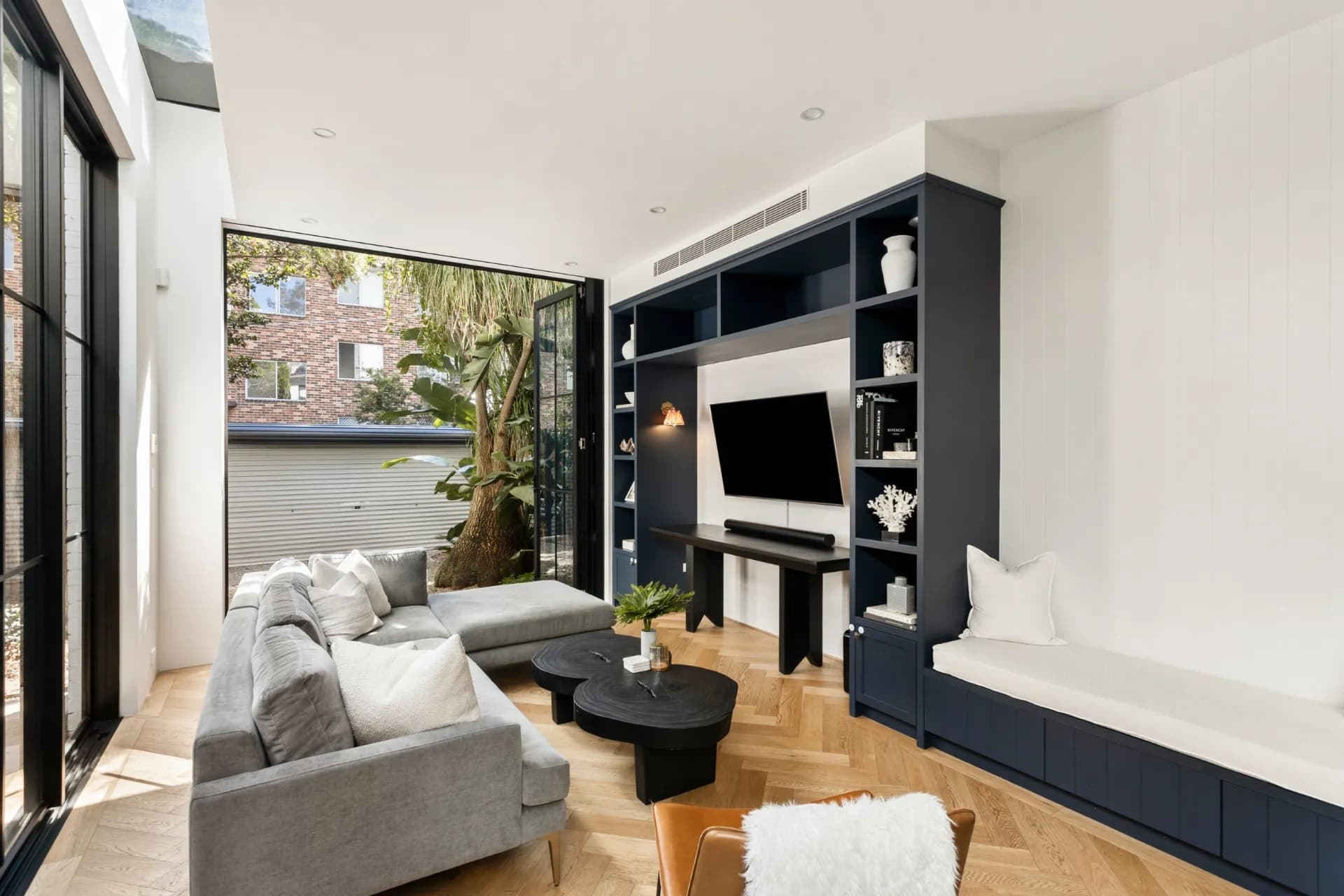 96 Great Buckingham  Street, Redfern, NSW, Redfern - Thumbnail 2