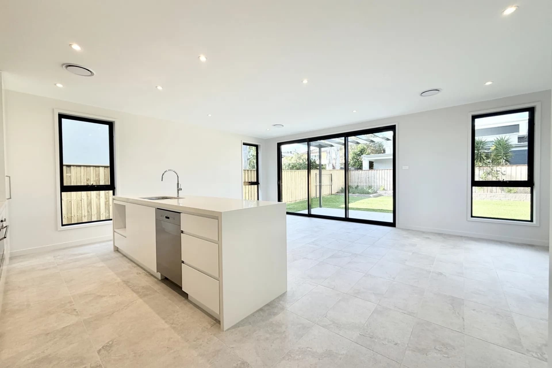 43 Saloop Road, Milperra, NSW, Milperra - Thumbnail 2