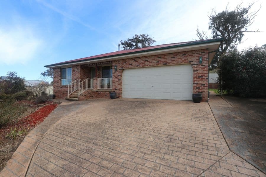 16 Ivy Lea Place, Goulburn NSW 2580, Goulburn - Image 1
