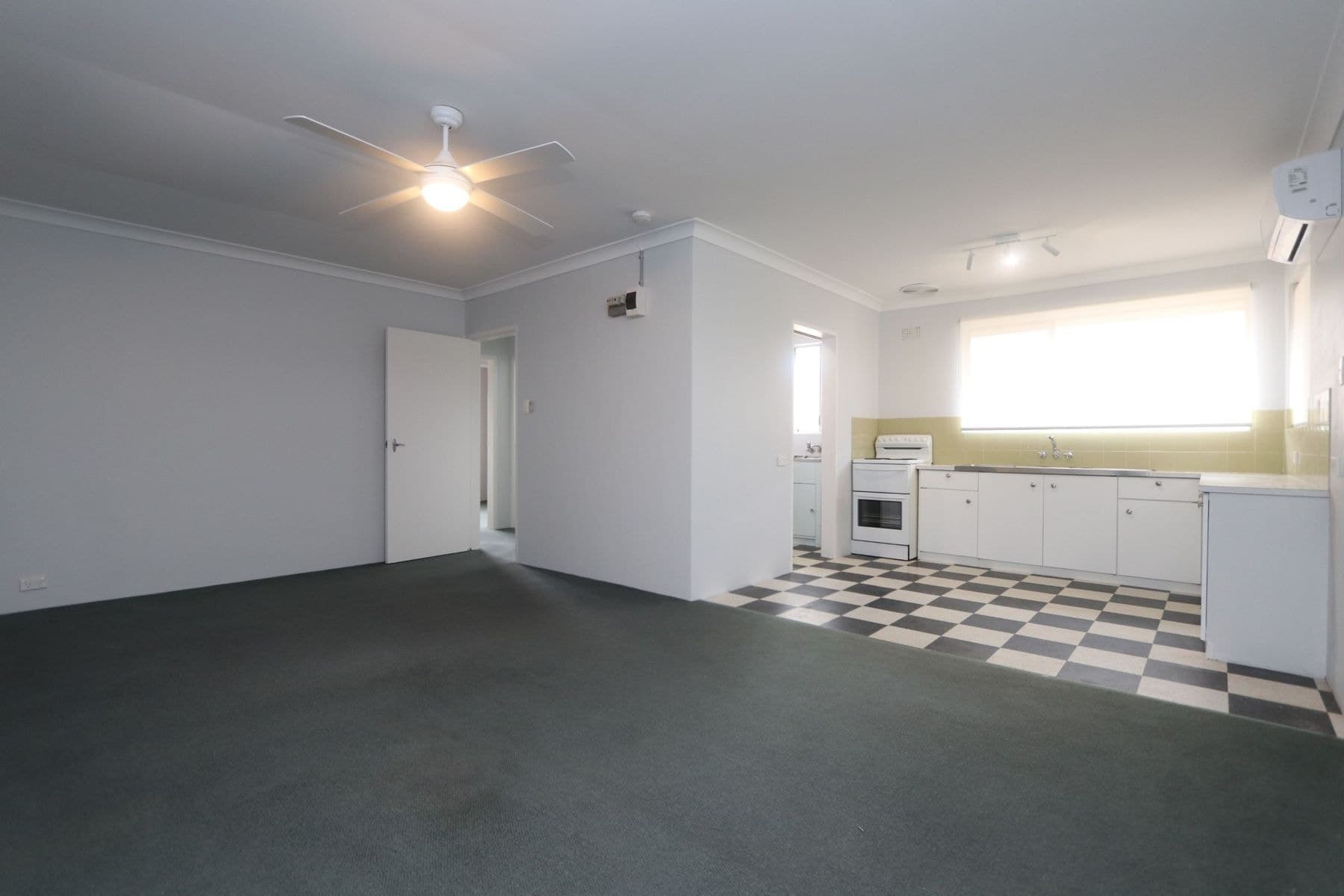 6/212 Cowper Street, Goulburn NSW 2580, Goulburn - Thumbnail 2
