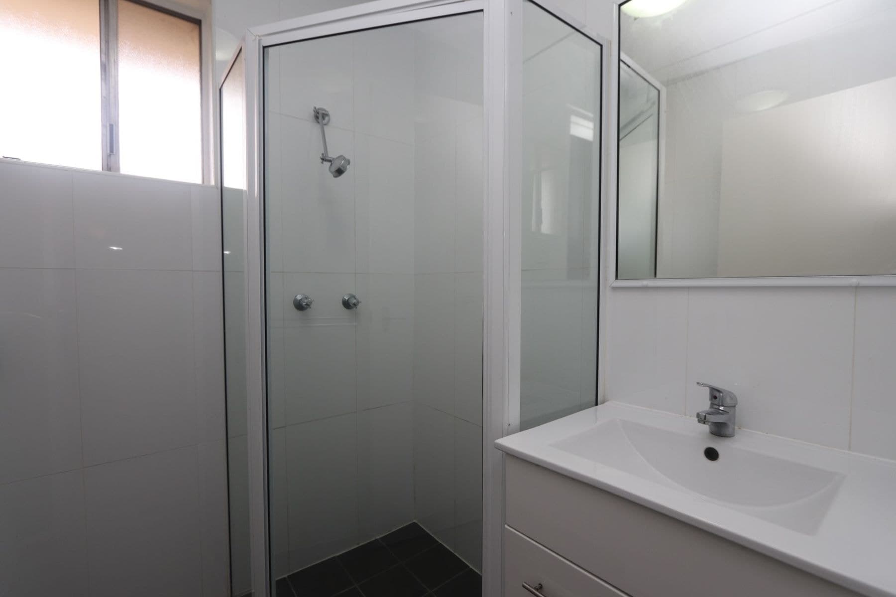 6/212 Cowper Street, Goulburn NSW 2580, Goulburn - Thumbnail 4