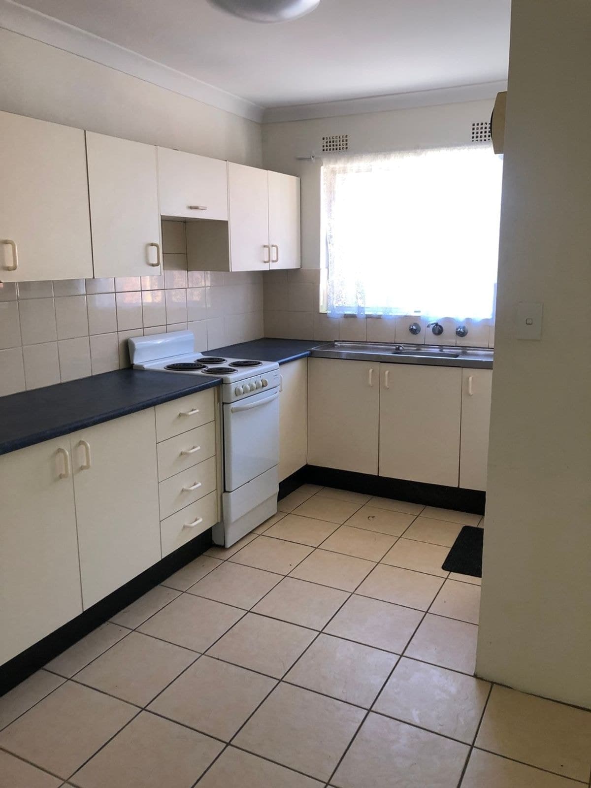 5/37 Oxford Street, Merrylands NSW 2160, Merrylands - Thumbnail 2