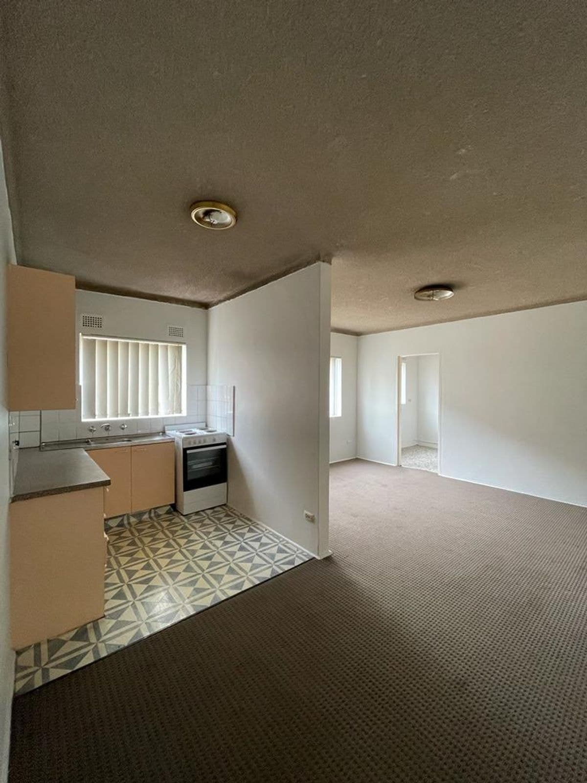 2/37 Oxford Street, Merrylands NSW 2160, Merrylands - Thumbnail 2