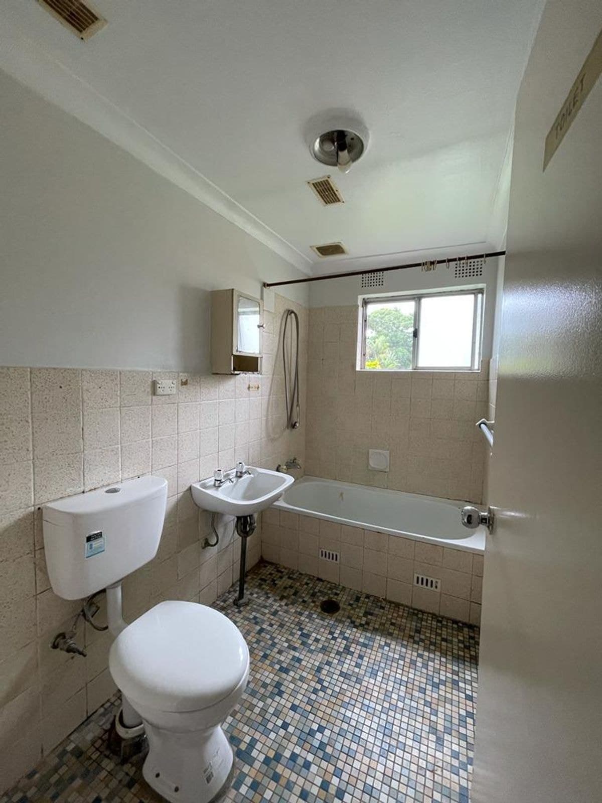 2/37 Oxford Street, Merrylands NSW 2160, Merrylands - Thumbnail 8