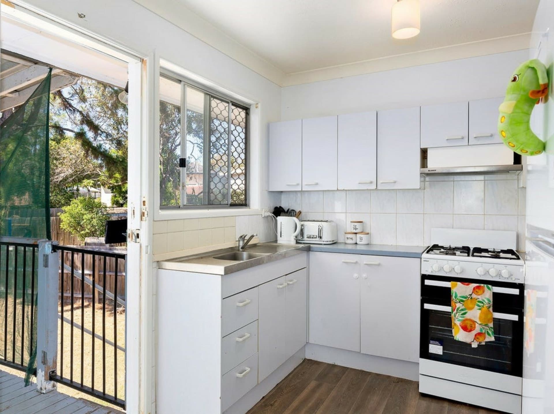 31 Windsor Street, Slacks Creek, Slacks Creek - Thumbnail 5