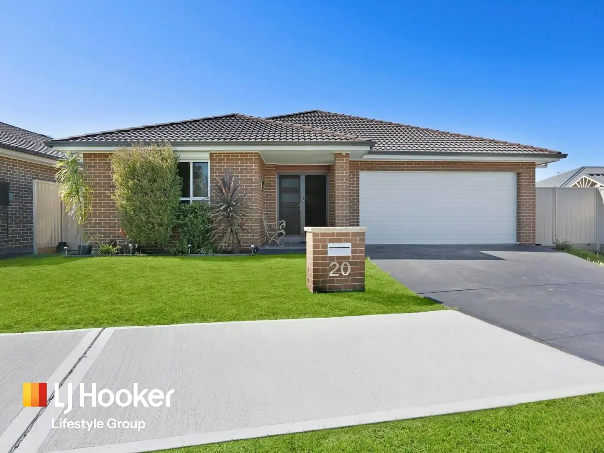 20 Plymouth Boulevard, Spring Farm, Spring Farm - Image 1