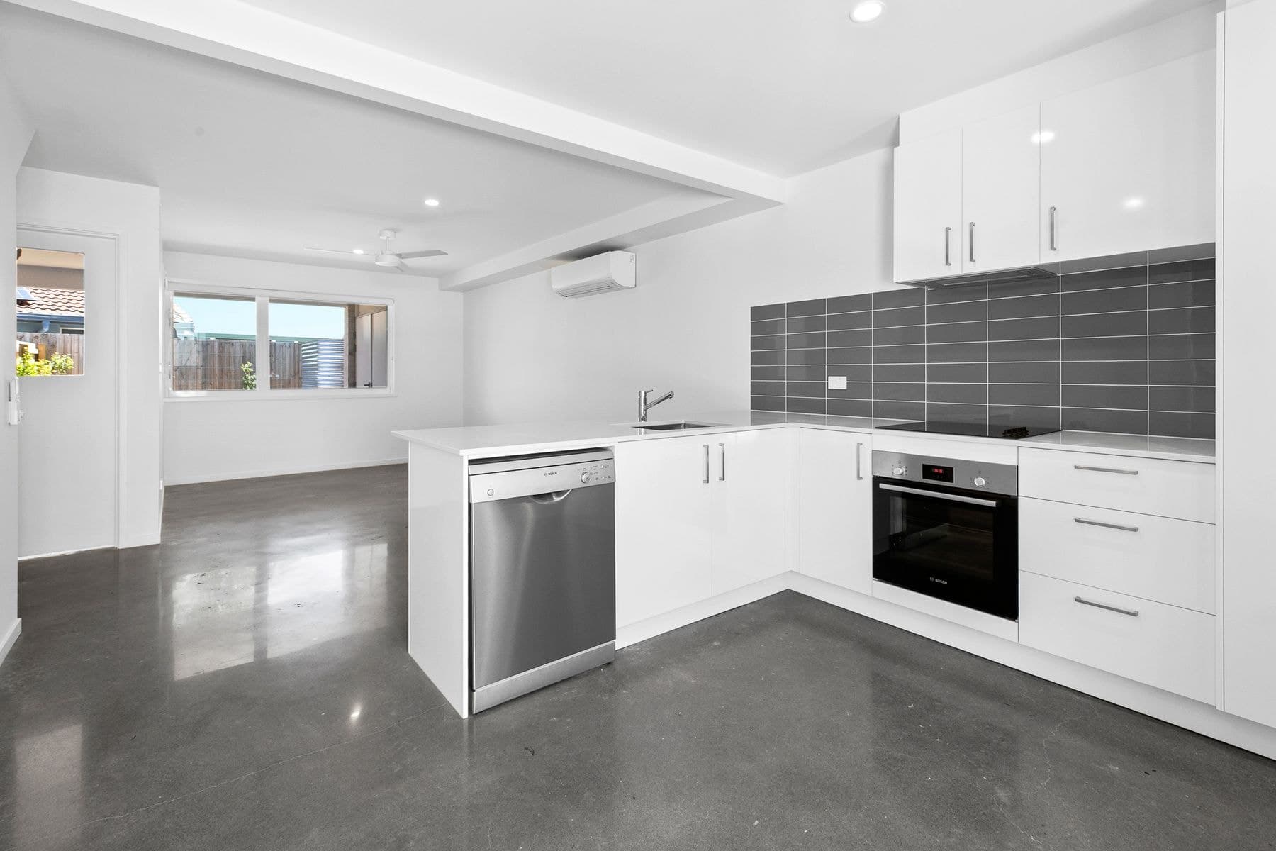 7/7 Julian Rocks Drive, Byron Bay NSW 2481, Byron Bay - Thumbnail 2