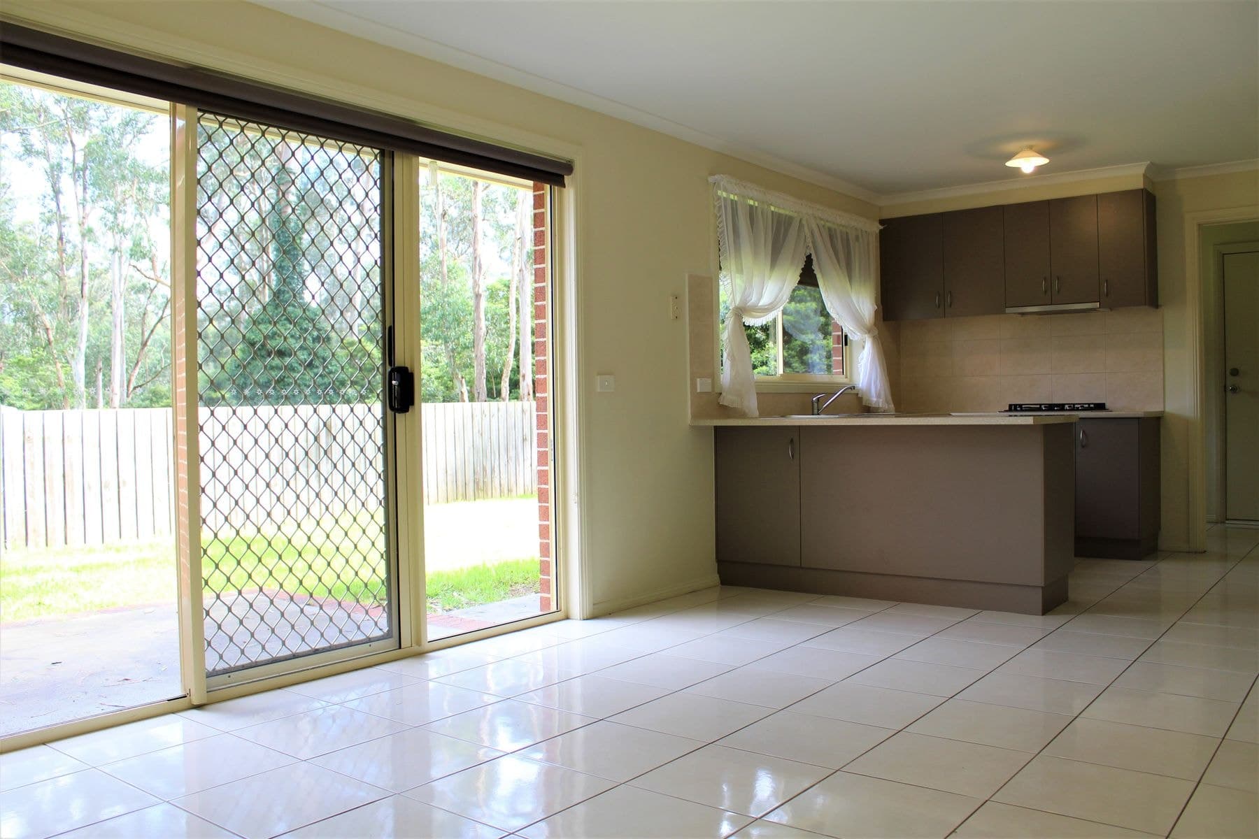 20 Miller Close, Drouin VIC 3818, Drouin - Thumbnail 3