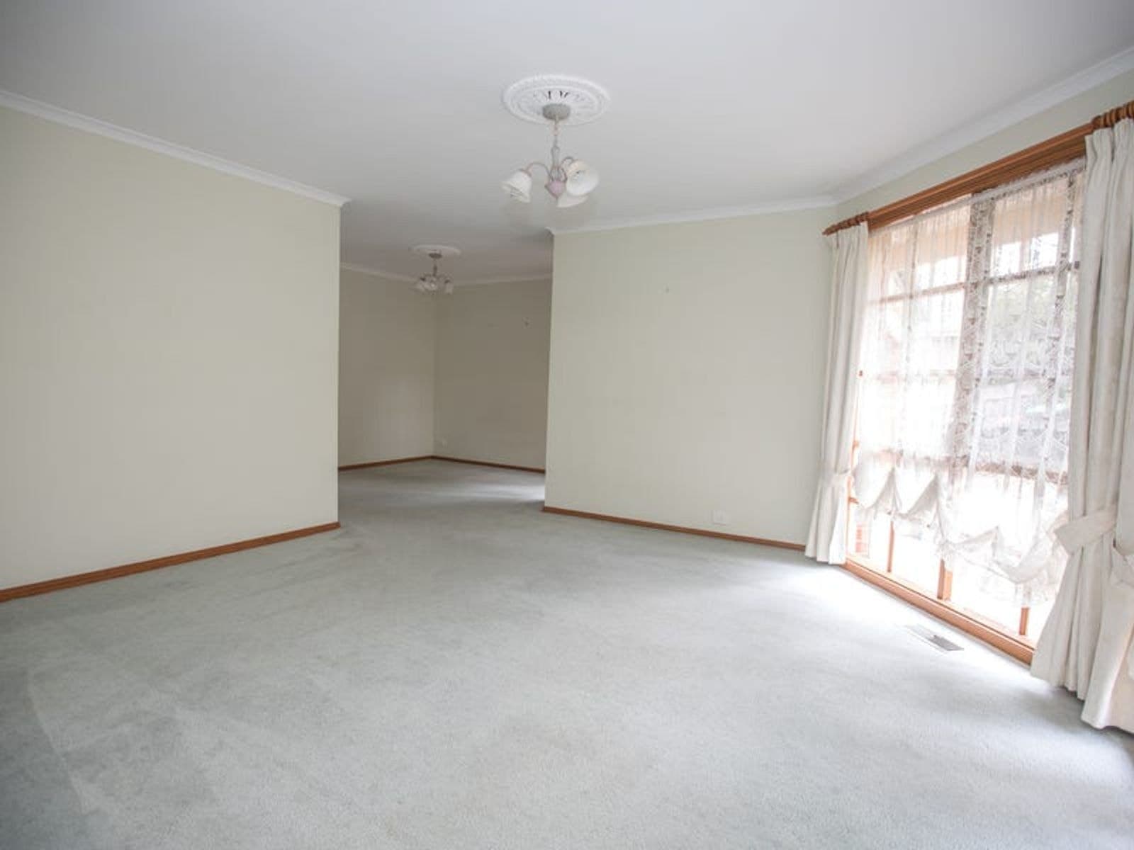 83 Underbank Boulevard, Bacchus Marsh VIC 3340, Bacchus Marsh - Thumbnail 4