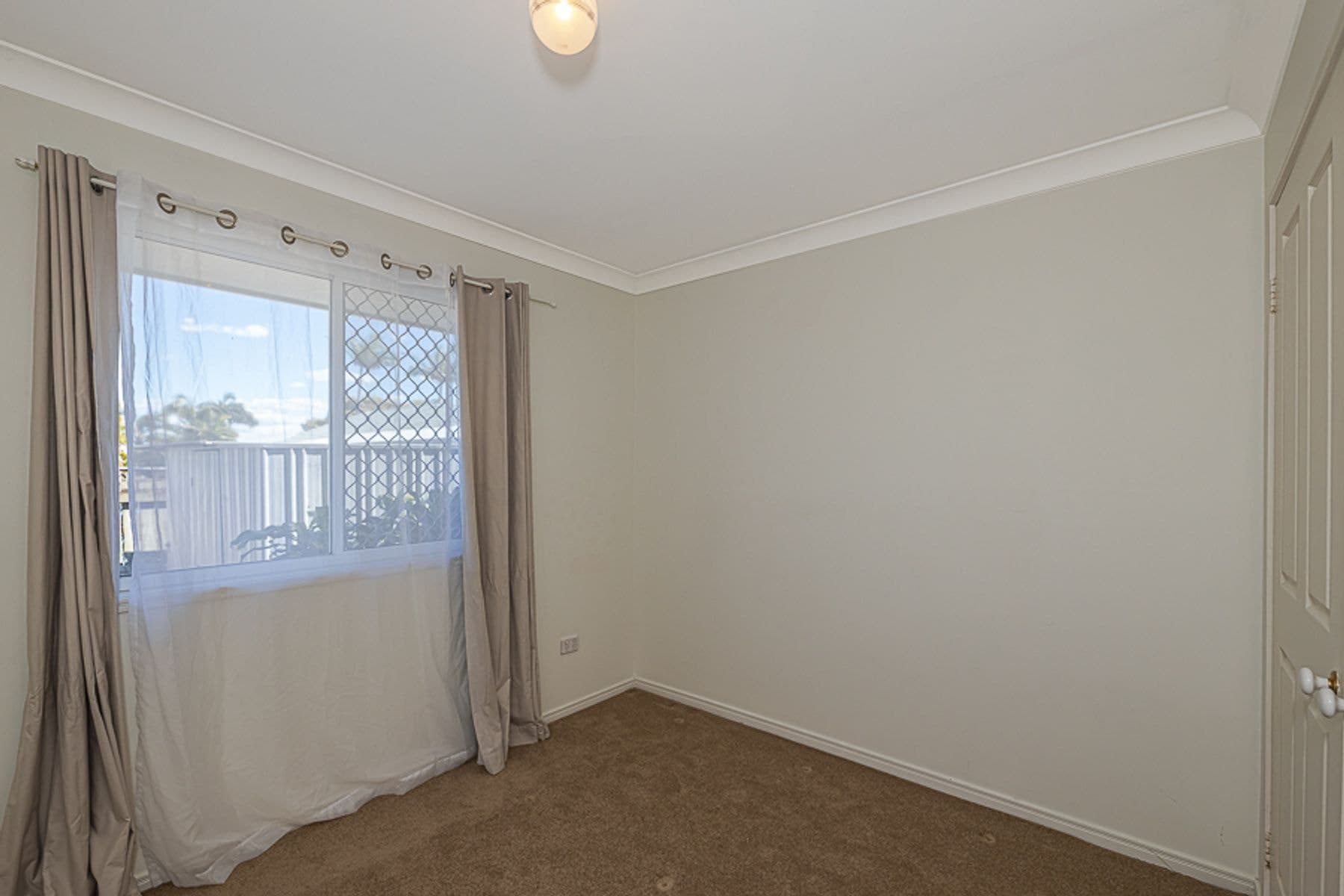 1/5 Chiltern Place, Sandstone Point QLD 4511, Sandstone Point - Thumbnail 6