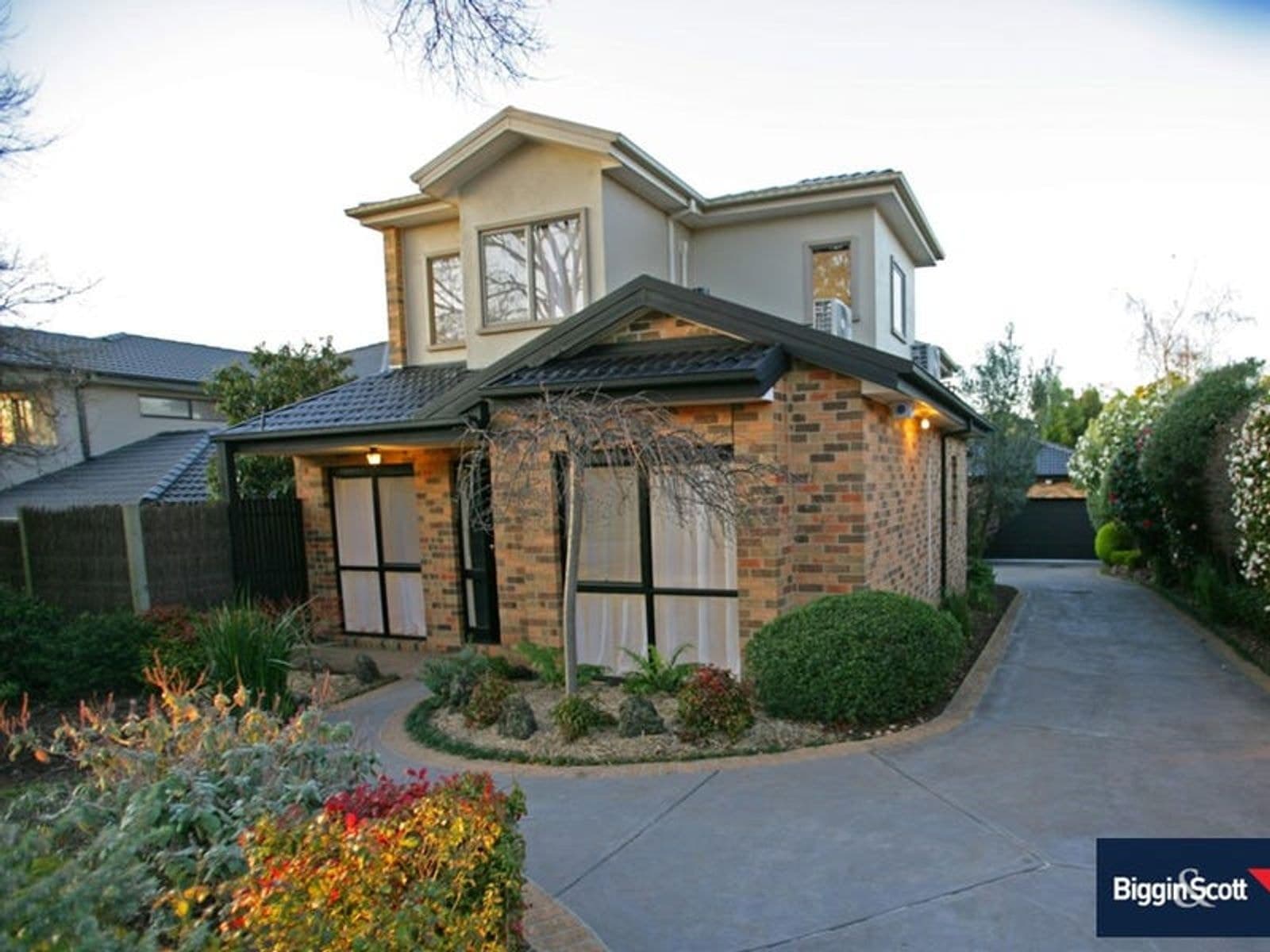 1/12 Pinewood Drive, Mount Waverley VIC 3149, Mount Waverley - Image 1