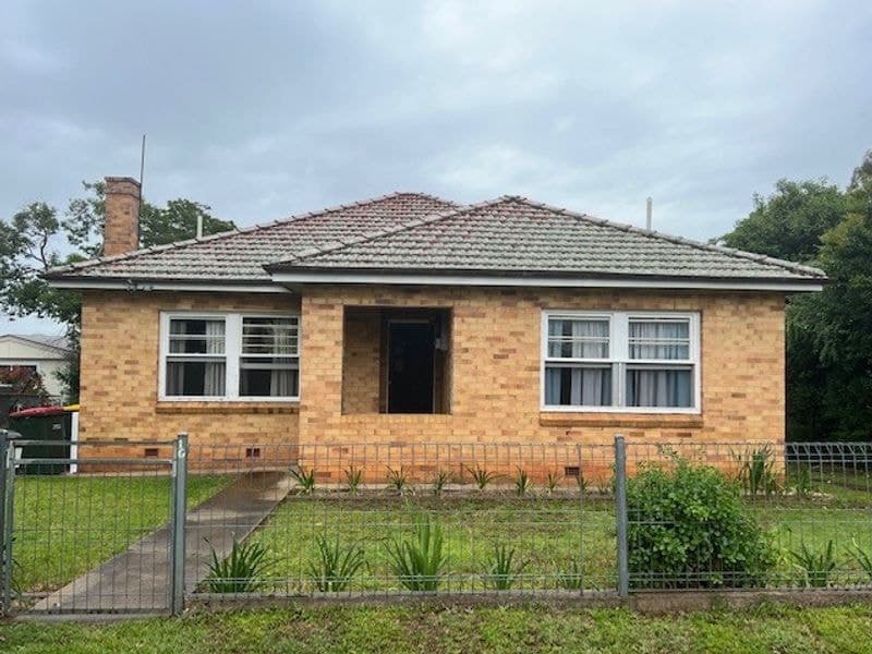 10 Victoria Street, Tamworth NSW 2340, Tamworth - Image 1
