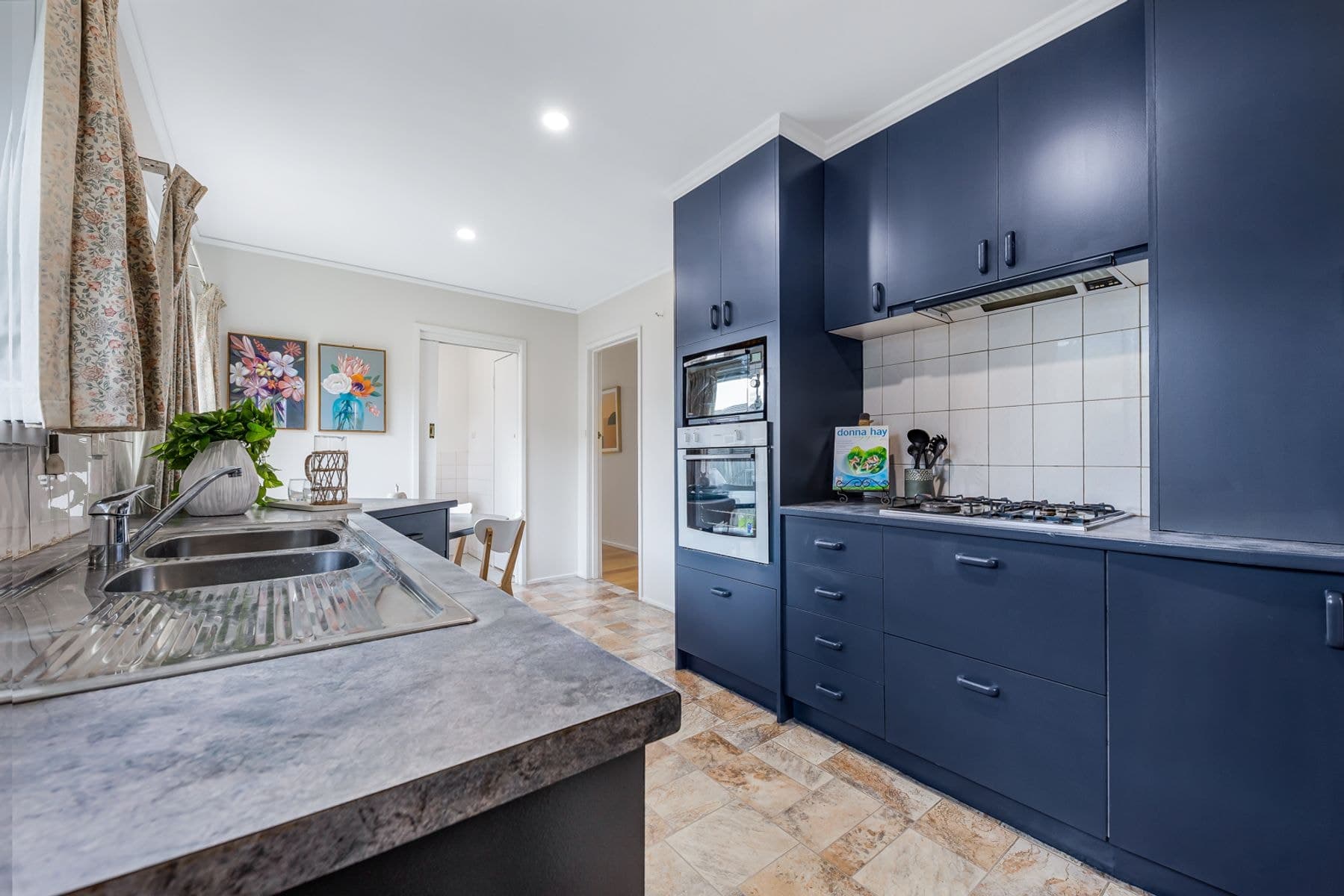 13 Woodlea Drive, Glen Waverley VIC 3150, Glen Waverley - Thumbnail 4