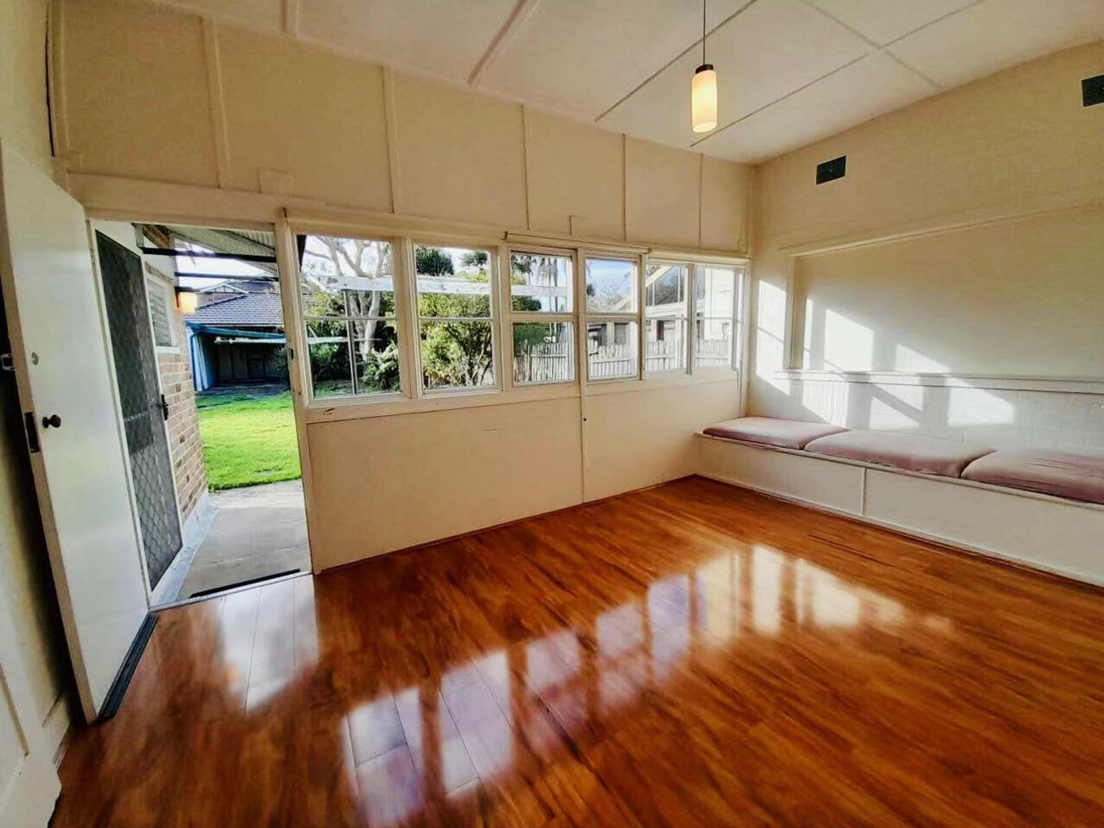 19 Eaton Street, Willoughby NSW 2068, Willoughby - Thumbnail 6