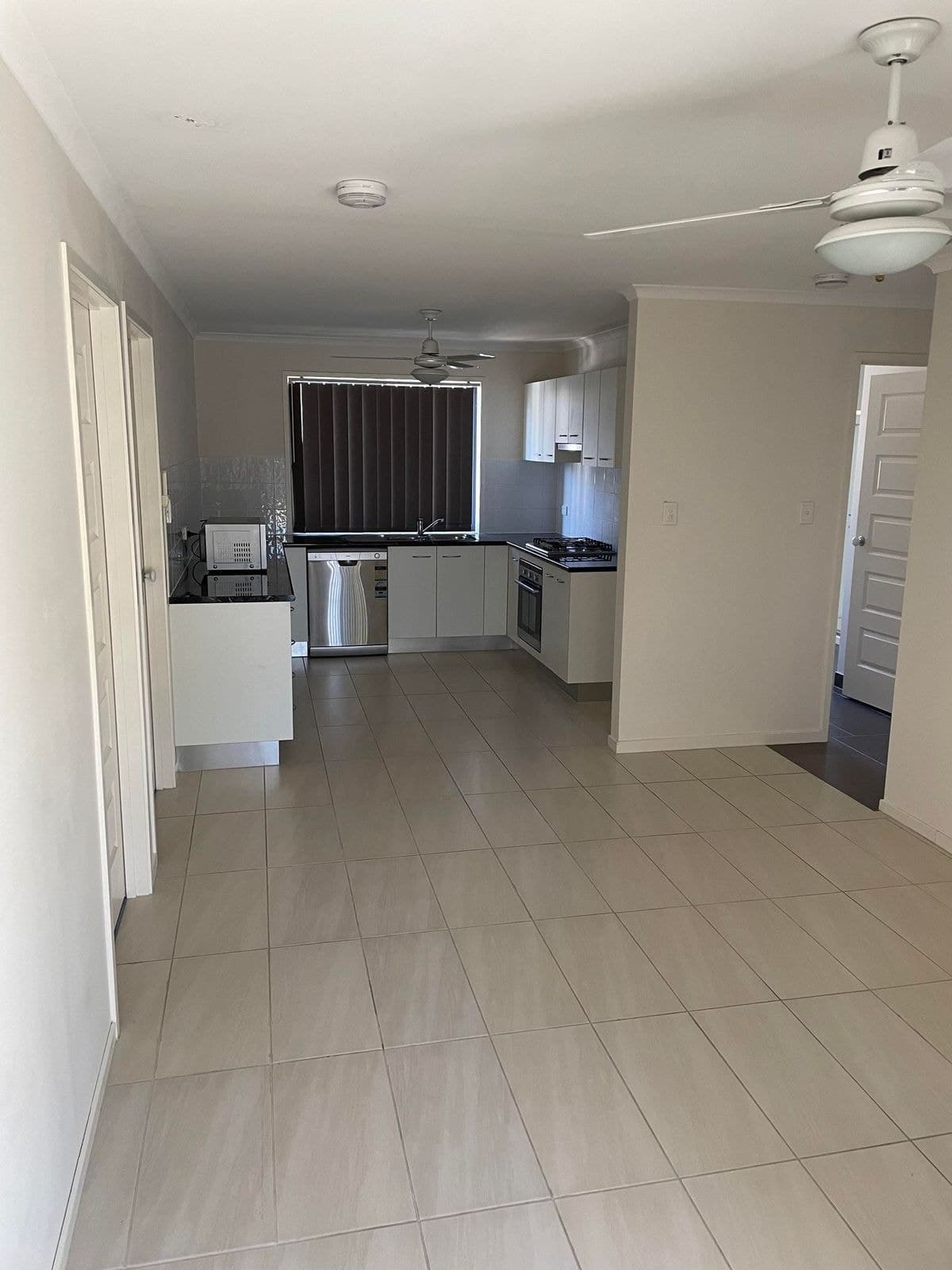 2/36 Kemmis Street, Nebo QLD 4742, Nebo - Thumbnail 4