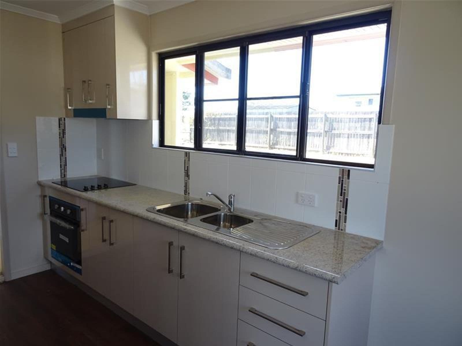 15 Utah Avenue, Sarina QLD 4737, Sarina - Thumbnail 4