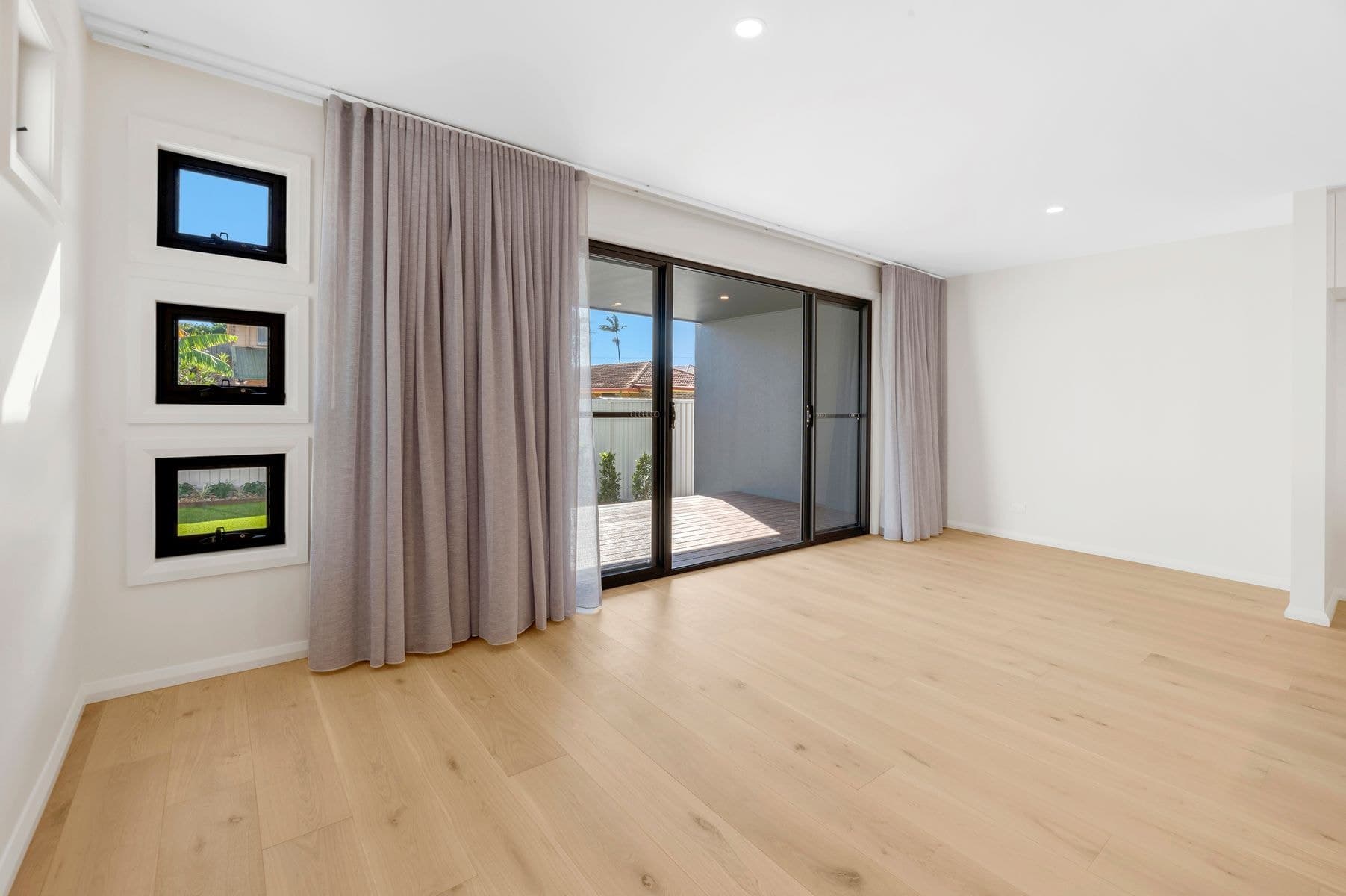 2/31 Nankeen Avenue, Paradise Point QLD 4216, Paradise Point - Thumbnail 7
