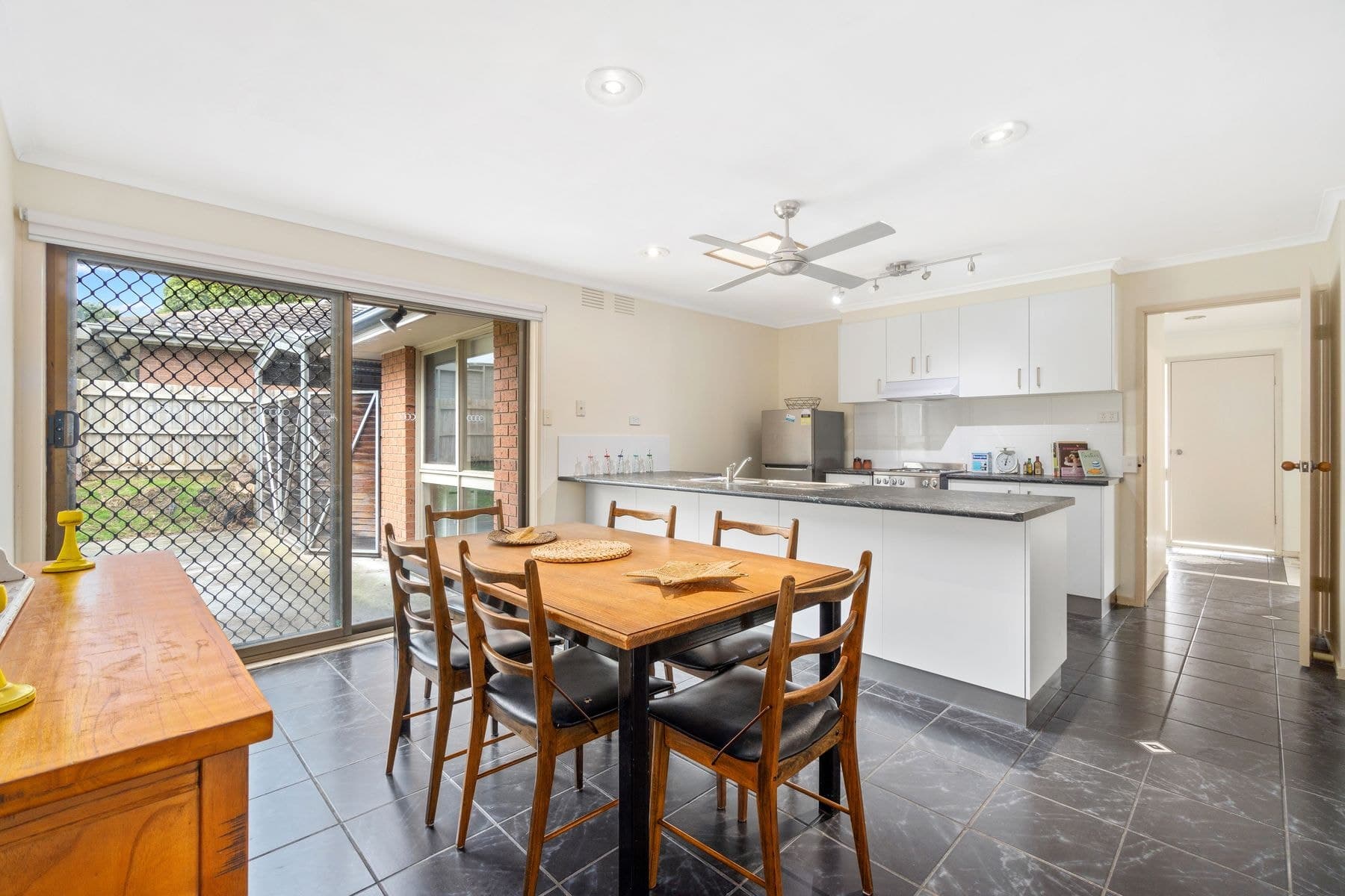 7 Cary Place, Traralgon VIC 3844, Traralgon - Thumbnail 3