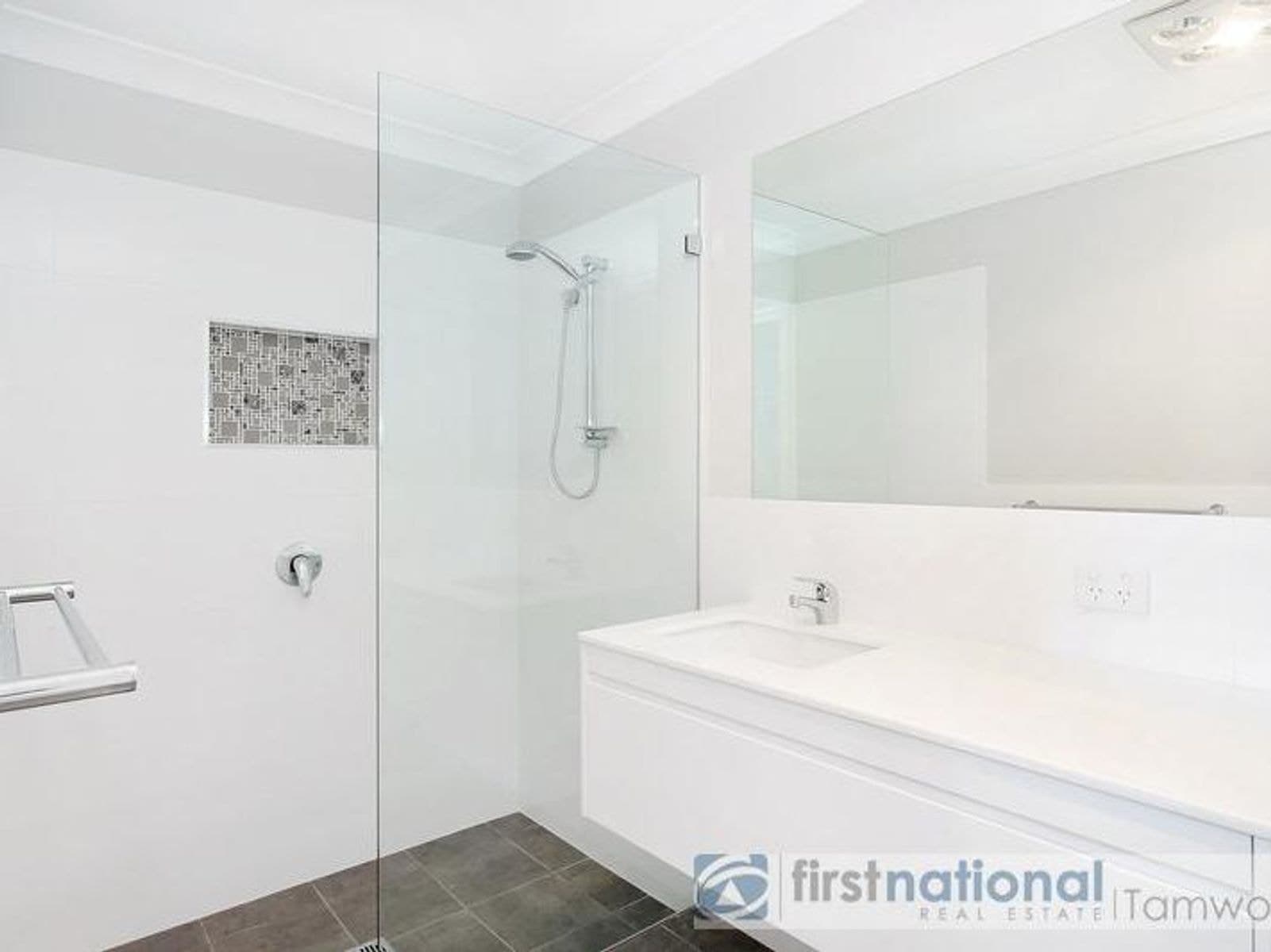 3/2 Faringdon Street, Tamworth NSW 2340, Tamworth - Thumbnail 4