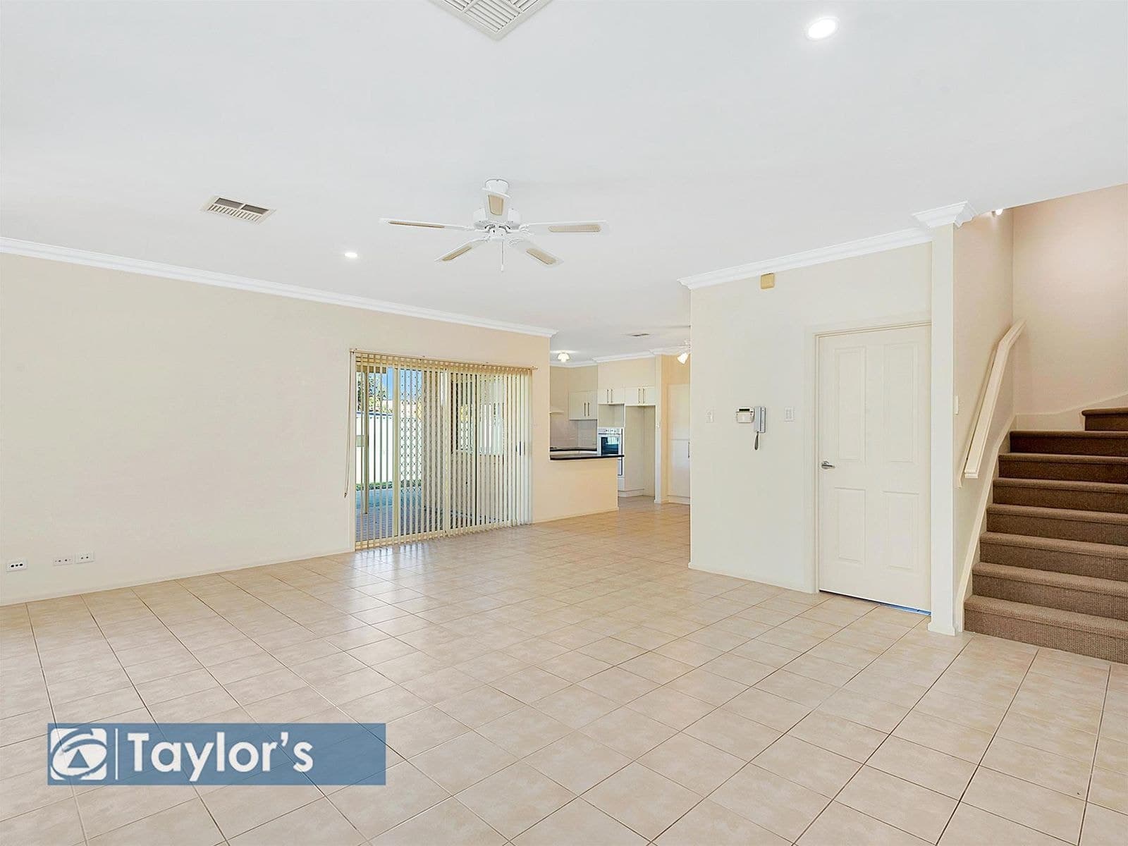 7 Oriole Walk, Mawson Lakes SA 5095, Mawson Lakes - Thumbnail 2
