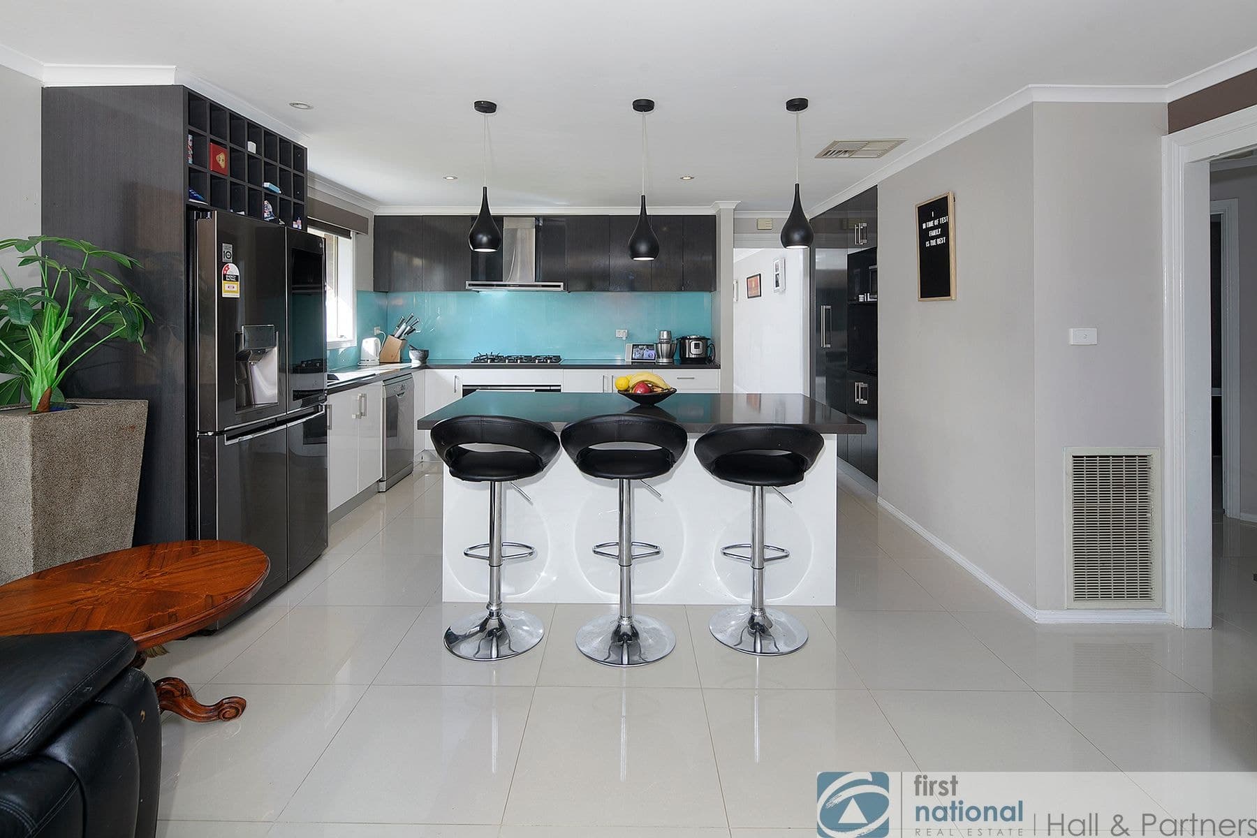 2 Redmore Court, Berwick VIC 3806, Berwick - Thumbnail 2