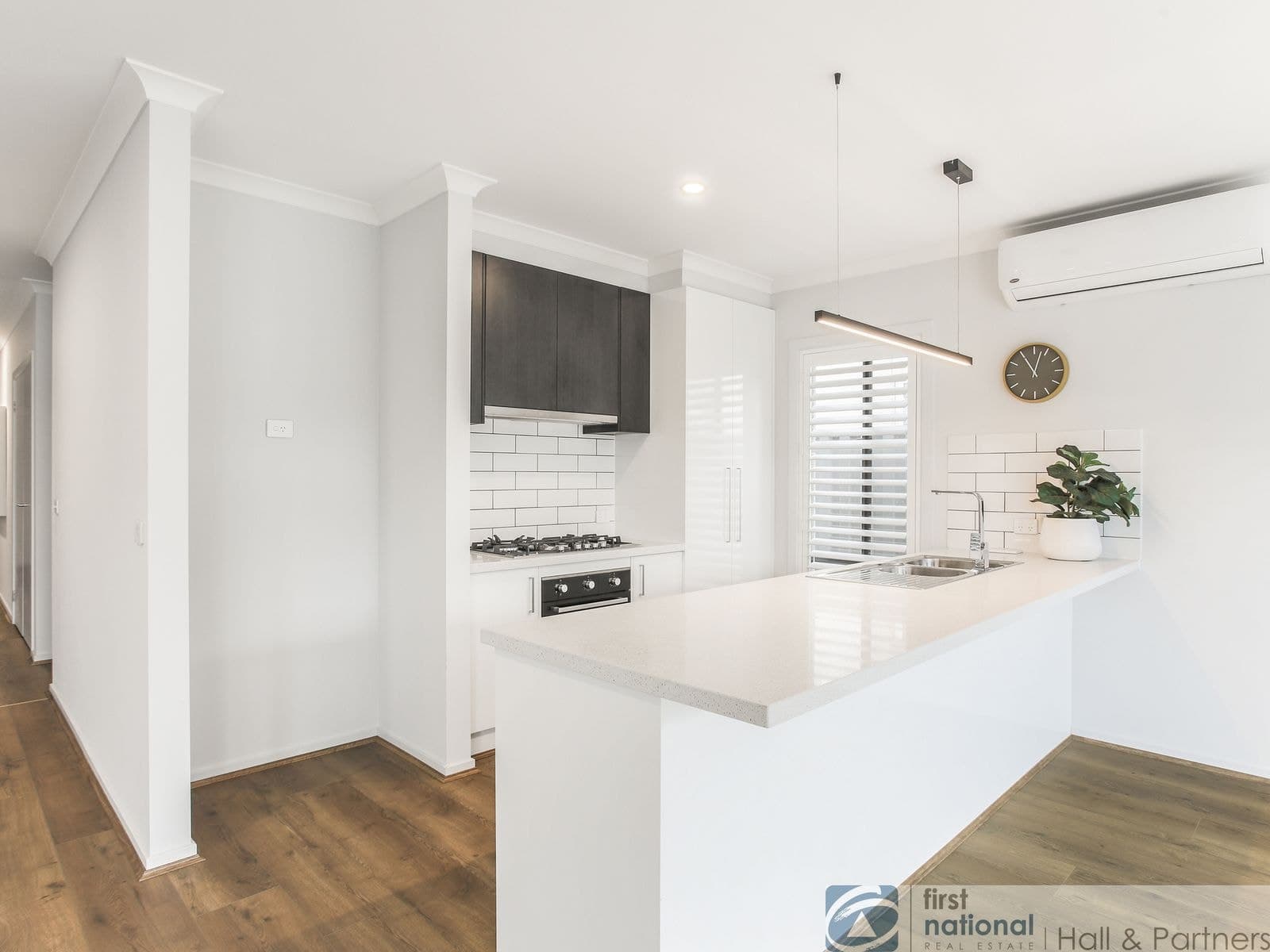 8 Greenwich Drive, Berwick VIC 3806, Berwick - Thumbnail 3