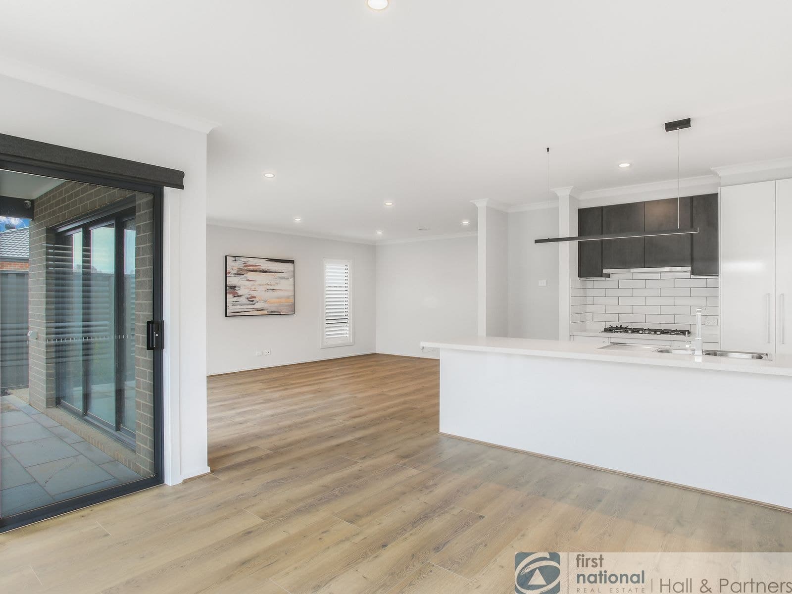 8 Greenwich Drive, Berwick VIC 3806, Berwick - Thumbnail 4