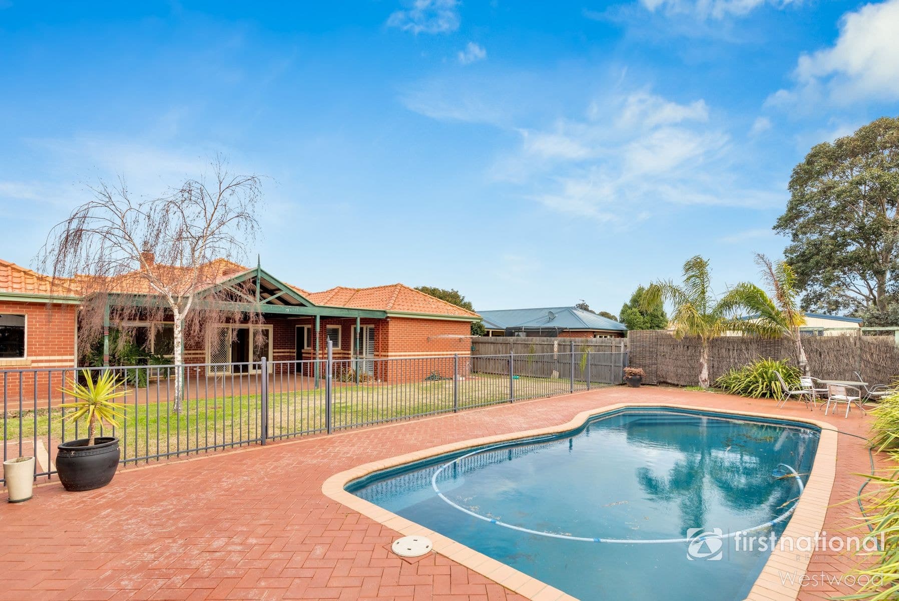 8 Butmar Close, Werribee VIC 3030, Werribee - Thumbnail 8
