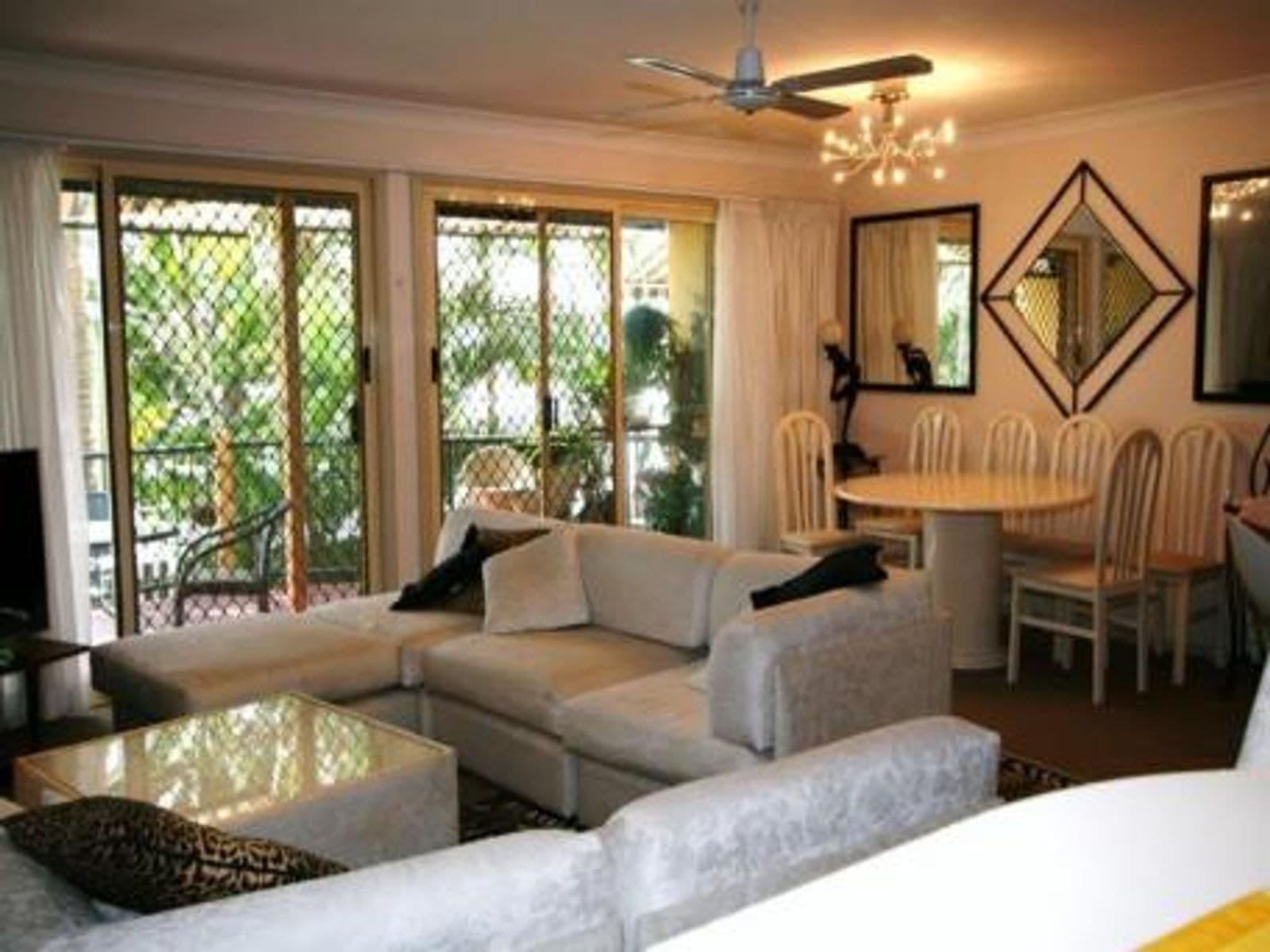 55/7 Santa Cruz Boulevard, Clear Island Waters QLD 4226, Clear Island Waters - Thumbnail 4