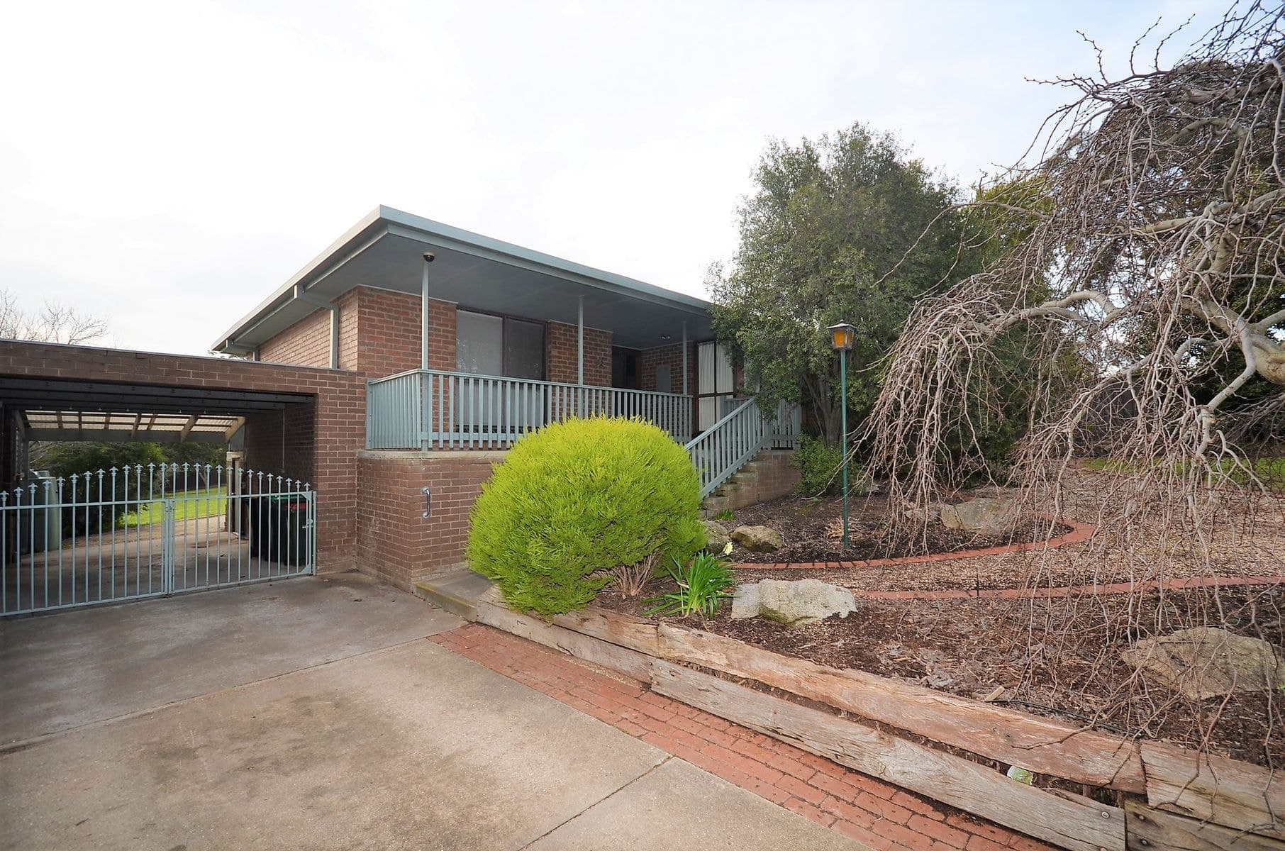 32 Poulston Street, Long Gully VIC 3550, Long Gully - Thumbnail 2