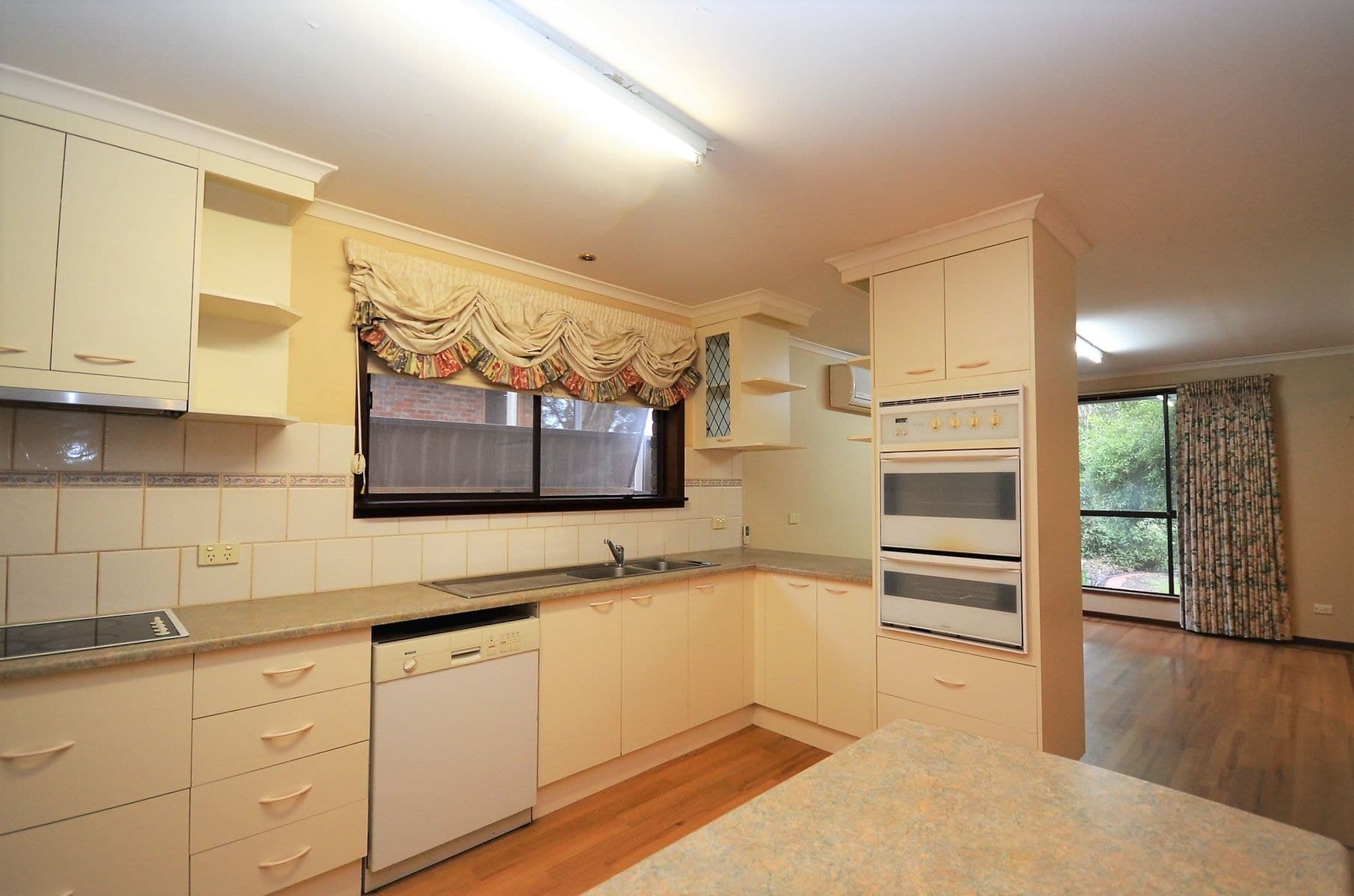 32 Poulston Street, Long Gully VIC 3550, Long Gully - Thumbnail 3