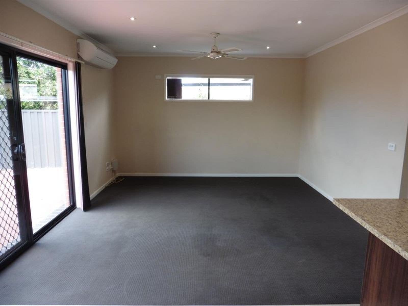 10 Cogley Street, Manor Lakes VIC 3024, Manor Lakes - Thumbnail 3