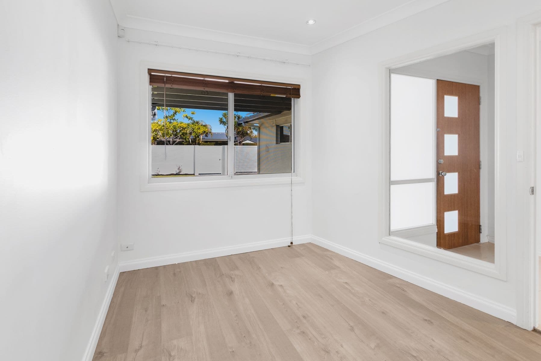 26 Selkirk Avenue, Benowa Waters QLD 4217, Benowa Waters - Thumbnail 6