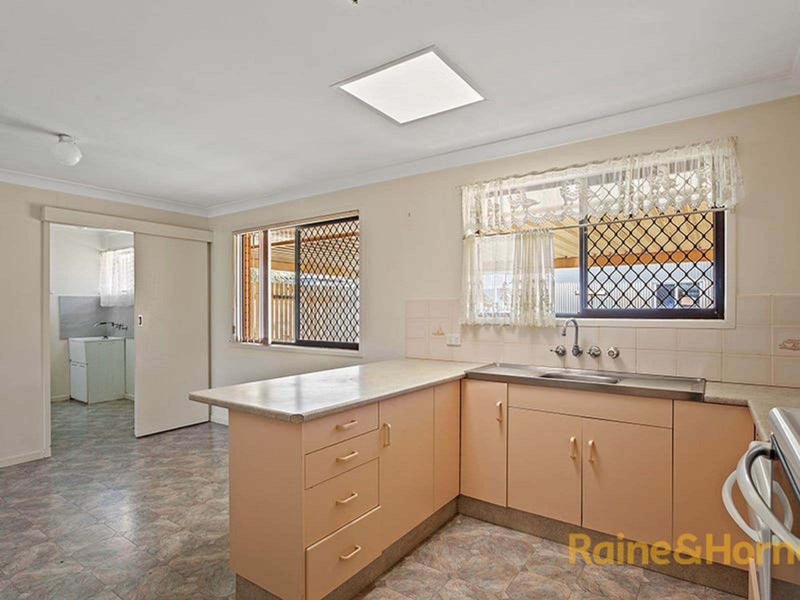 19 Jimbour Drive, Newtown QLD 4350, Newtown - Thumbnail 6
