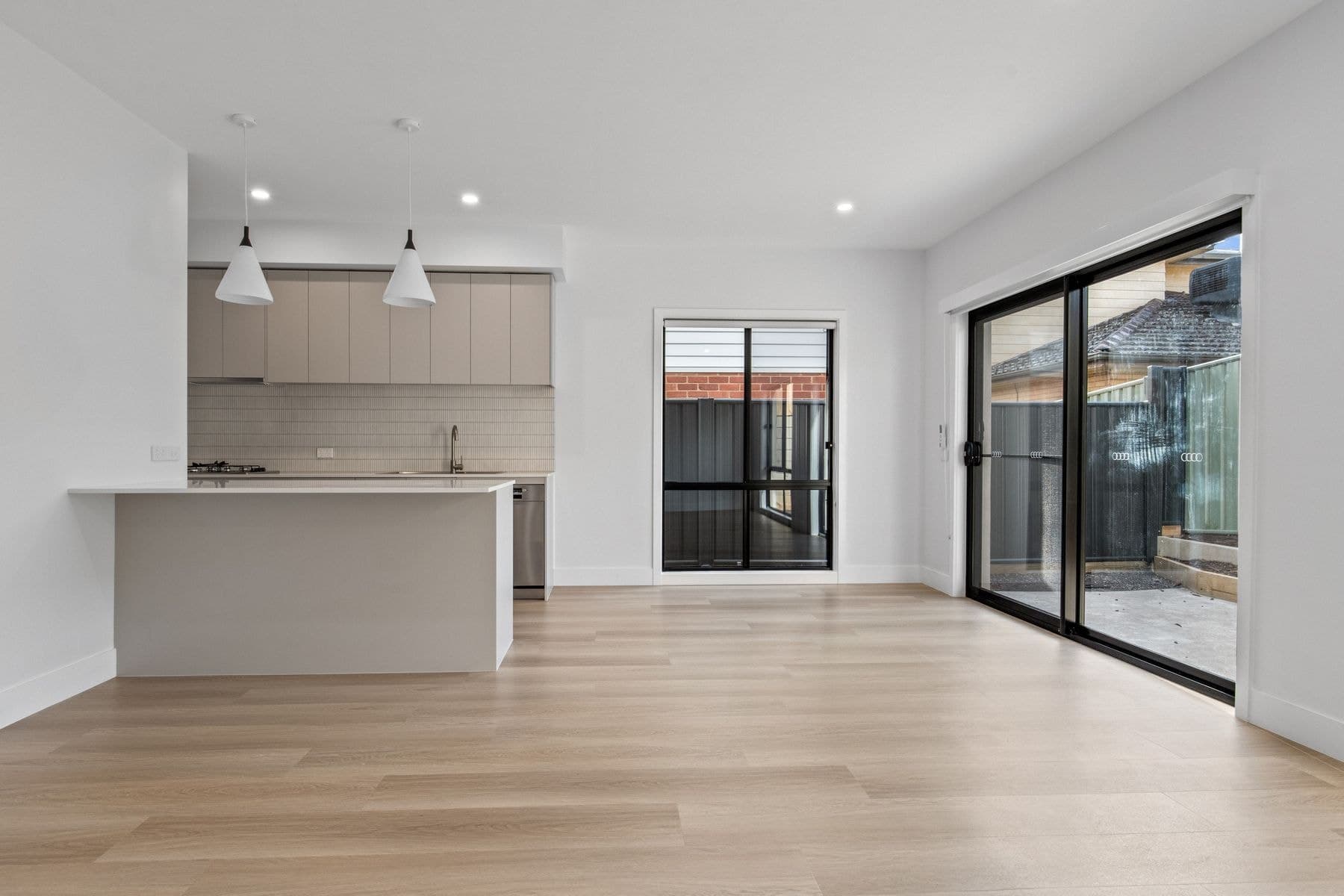 2/18A Anderson Street, North Bendigo VIC 3550, North Bendigo - Image 1