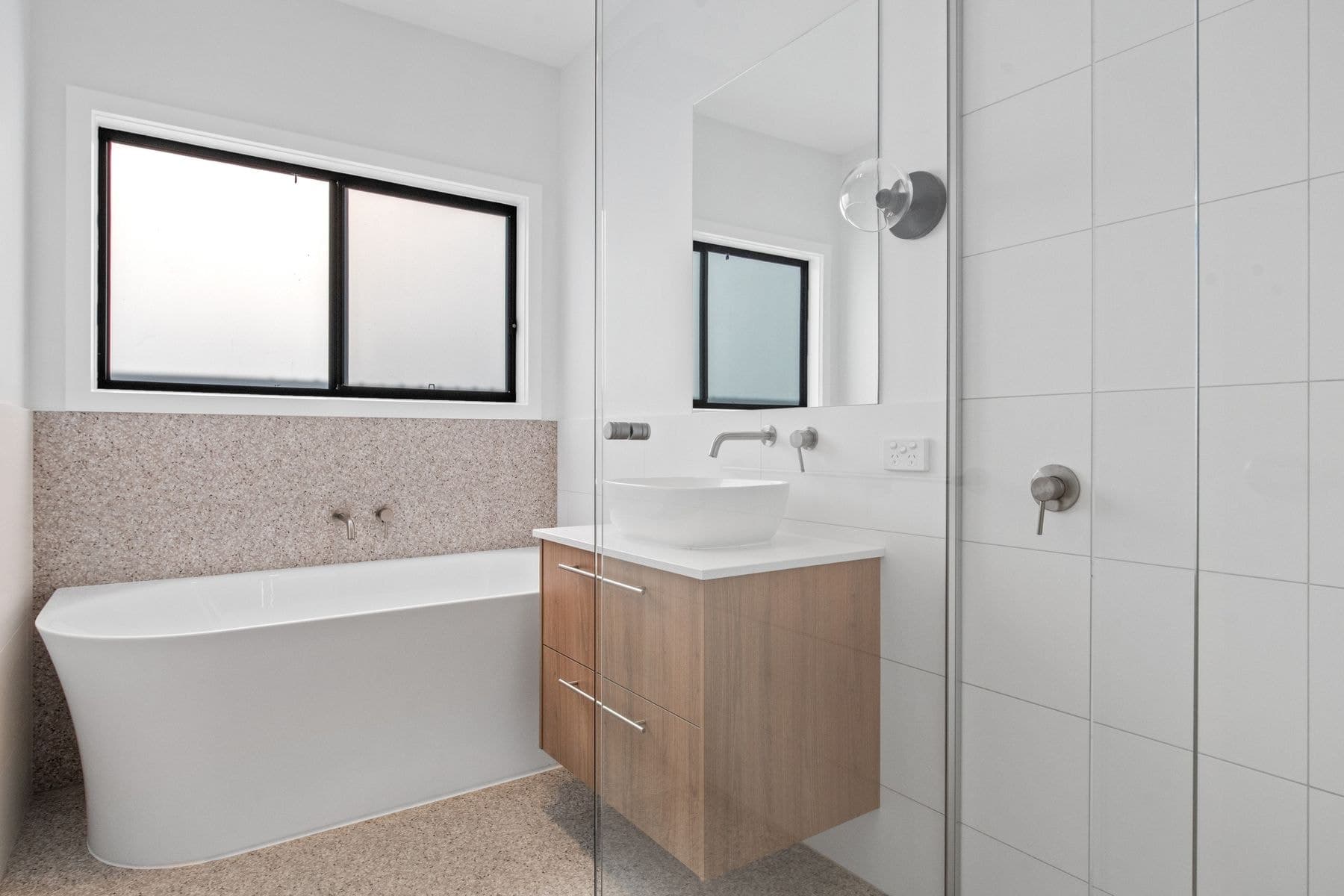 2/18A Anderson Street, North Bendigo VIC 3550, North Bendigo - Thumbnail 6