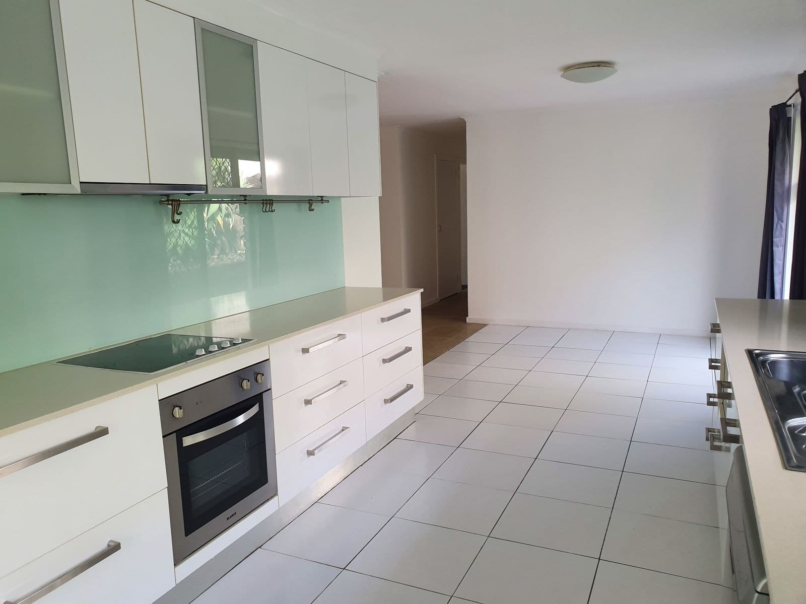 16 Girral Avenue, Ashmore QLD 4214, Ashmore - Thumbnail 4